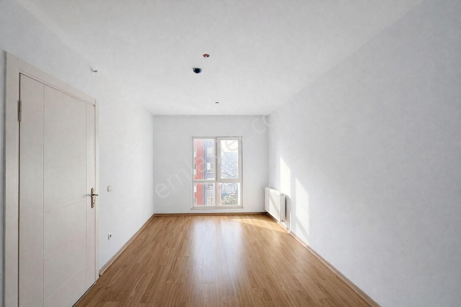 Ntowers Sitesinin En Geniş M2'li Şehir Manzaralı 2+1 Ara Katı