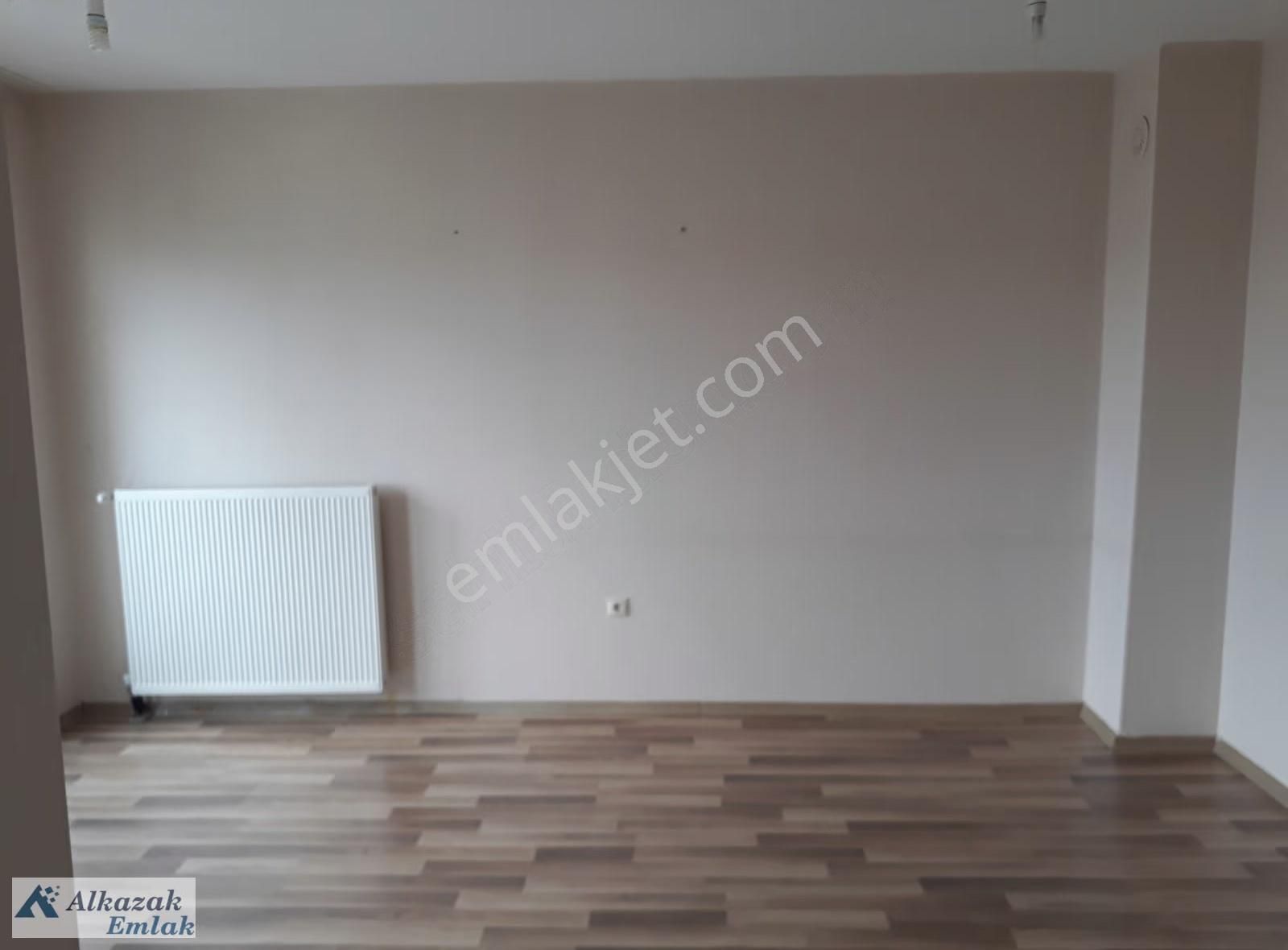 Alkazak Emlaktan Merkezi 2.bölgede Kiralık 2+1 Daire - Görsel 6