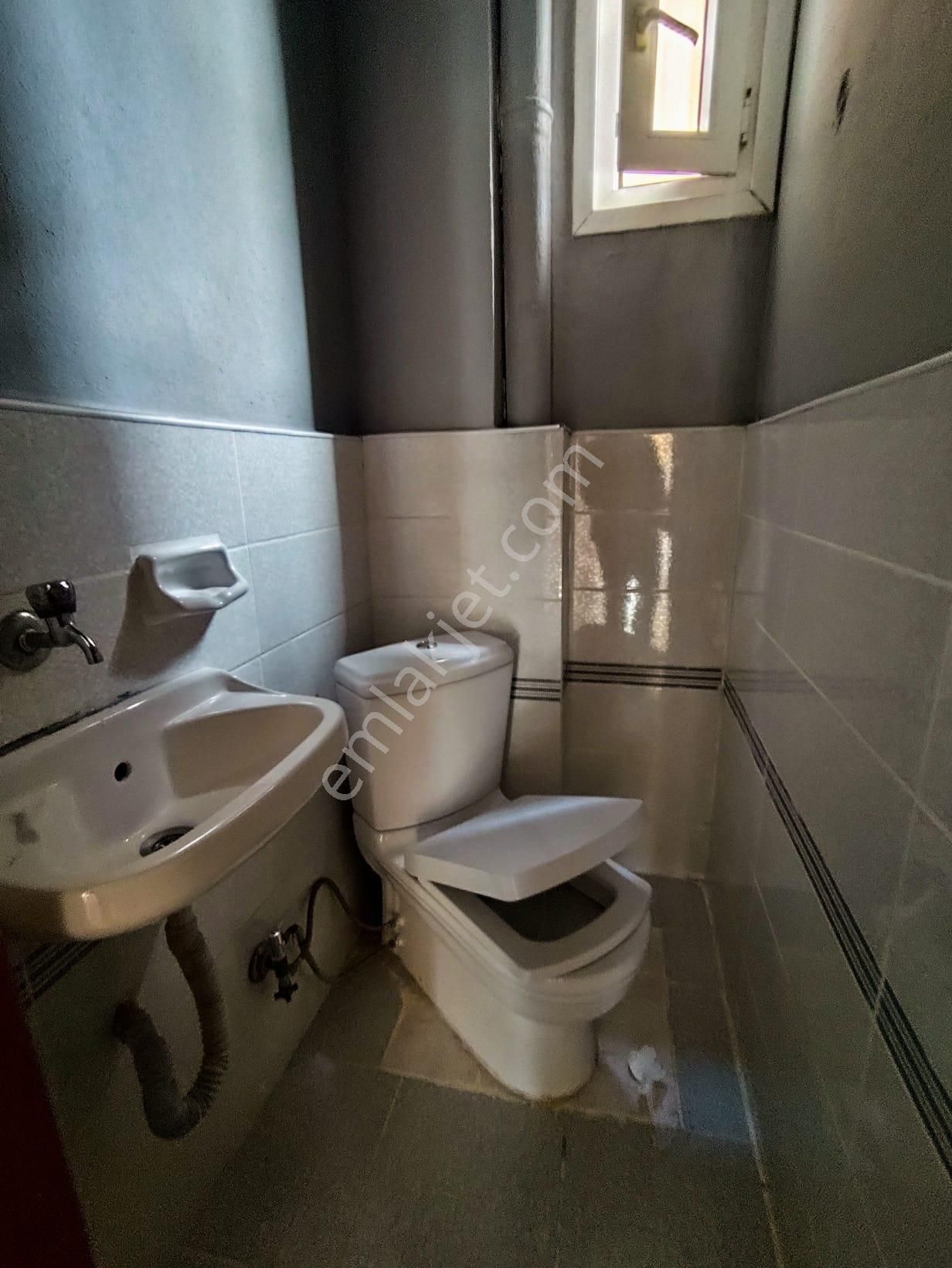 Mertcan Dan Adnan Kahveci Metroya Yürüme Arakat 2+1 Balkonlu Kiralık - Görsel 14