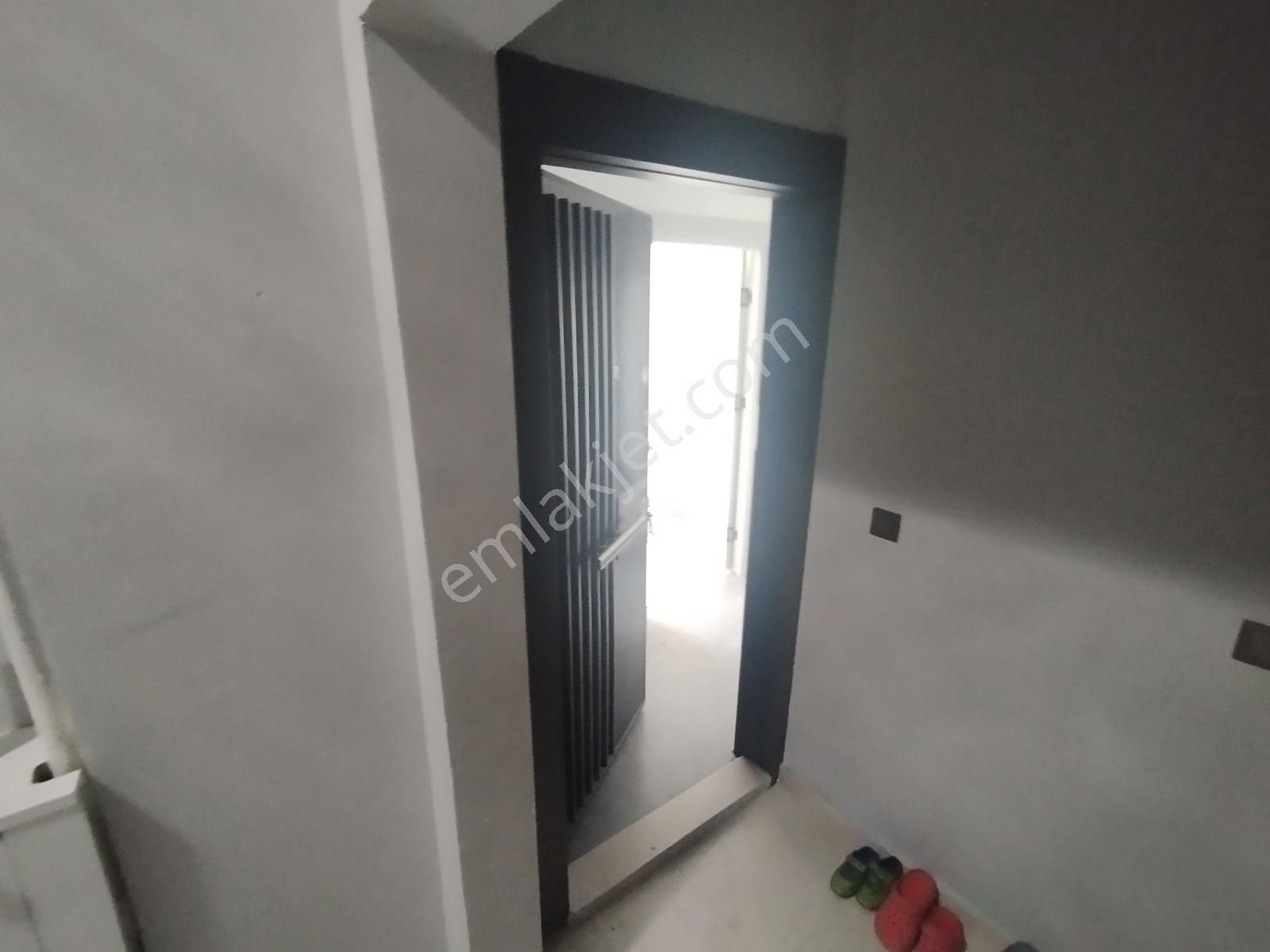 Arnavutköy Taşoluk Bölgesinde Kiralık 2+1 Daire - Görsel 2