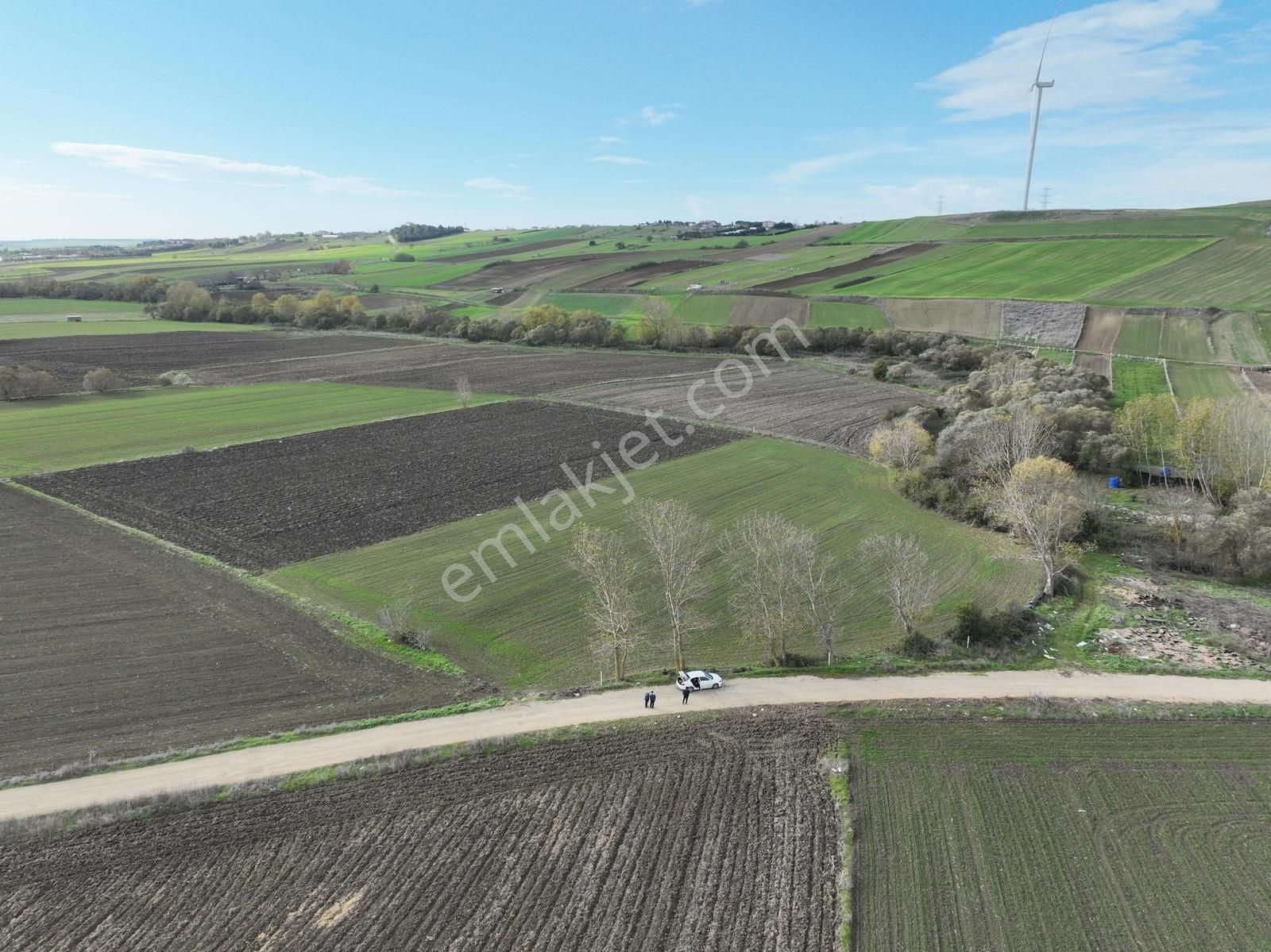 Silivri Fener Mahallesinde Mustakil Tek Tapu 9804 M2 Arsa - Görsel 11