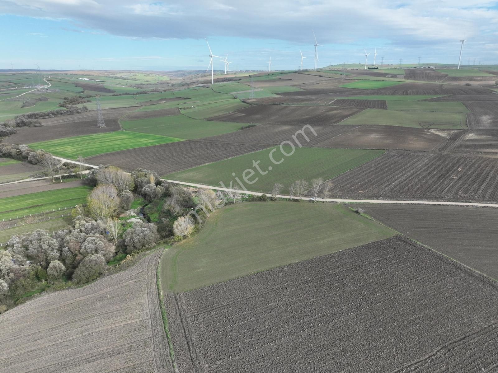 Silivri Fener Mahallesinde Mustakil Tek Tapu 9804 M2 Arsa - Görsel 4