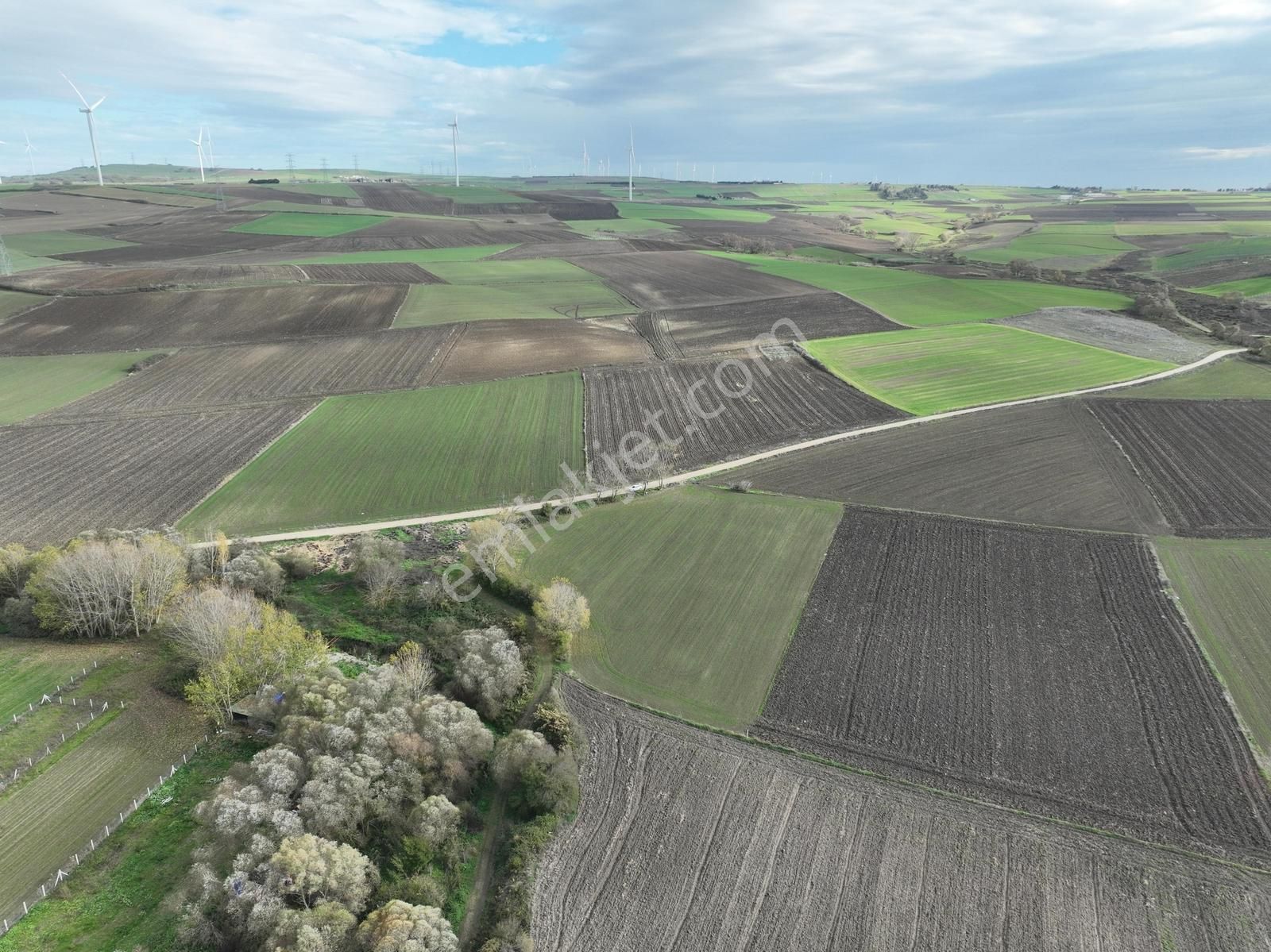 Silivri Fener Mahallesinde Mustakil Tek Tapu 9804 M2 Arsa - Görsel 13