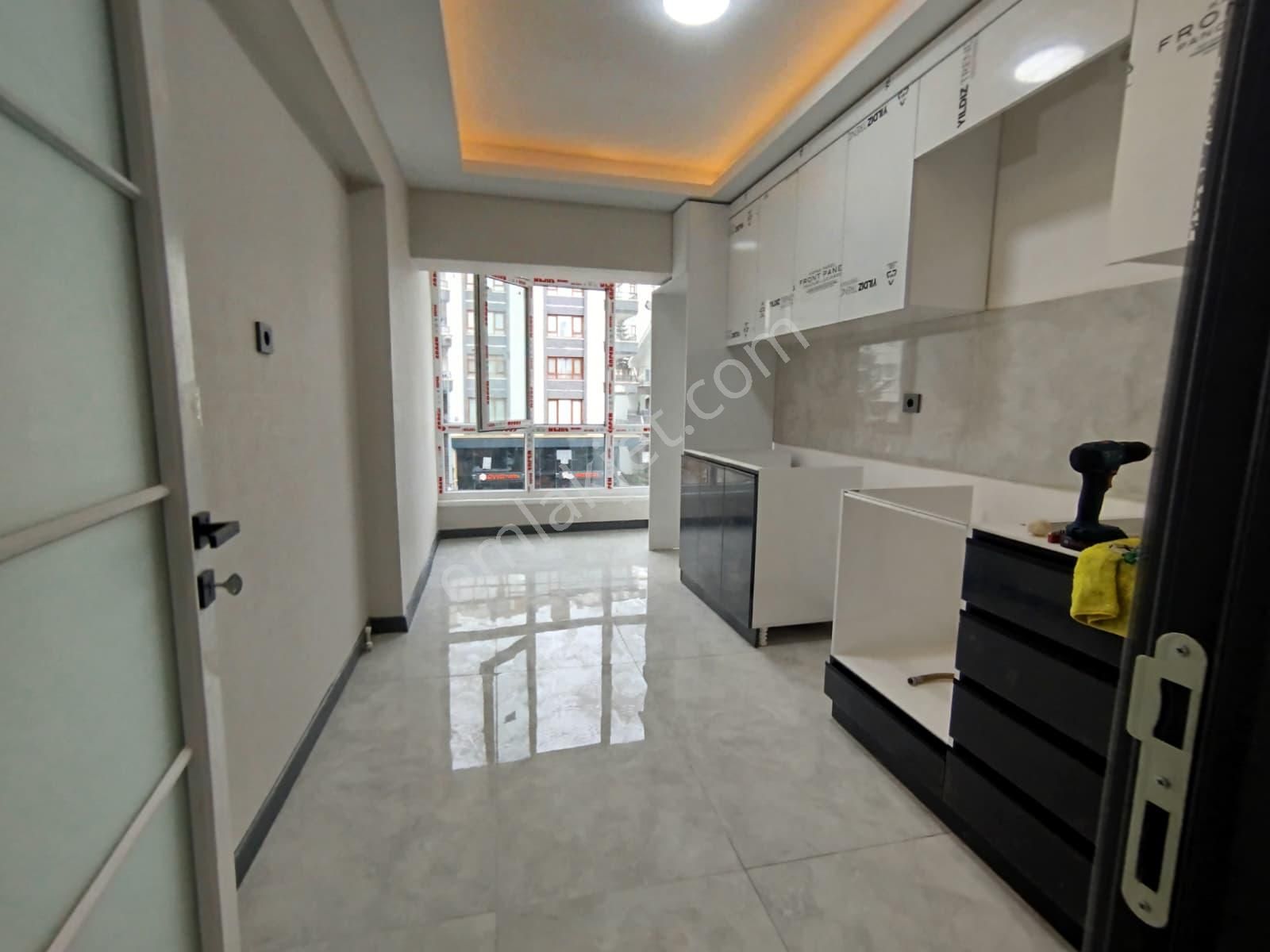 19 Mayıs Cadde Yaknı Geniş M2 Kaçırılmıycak Fırsat