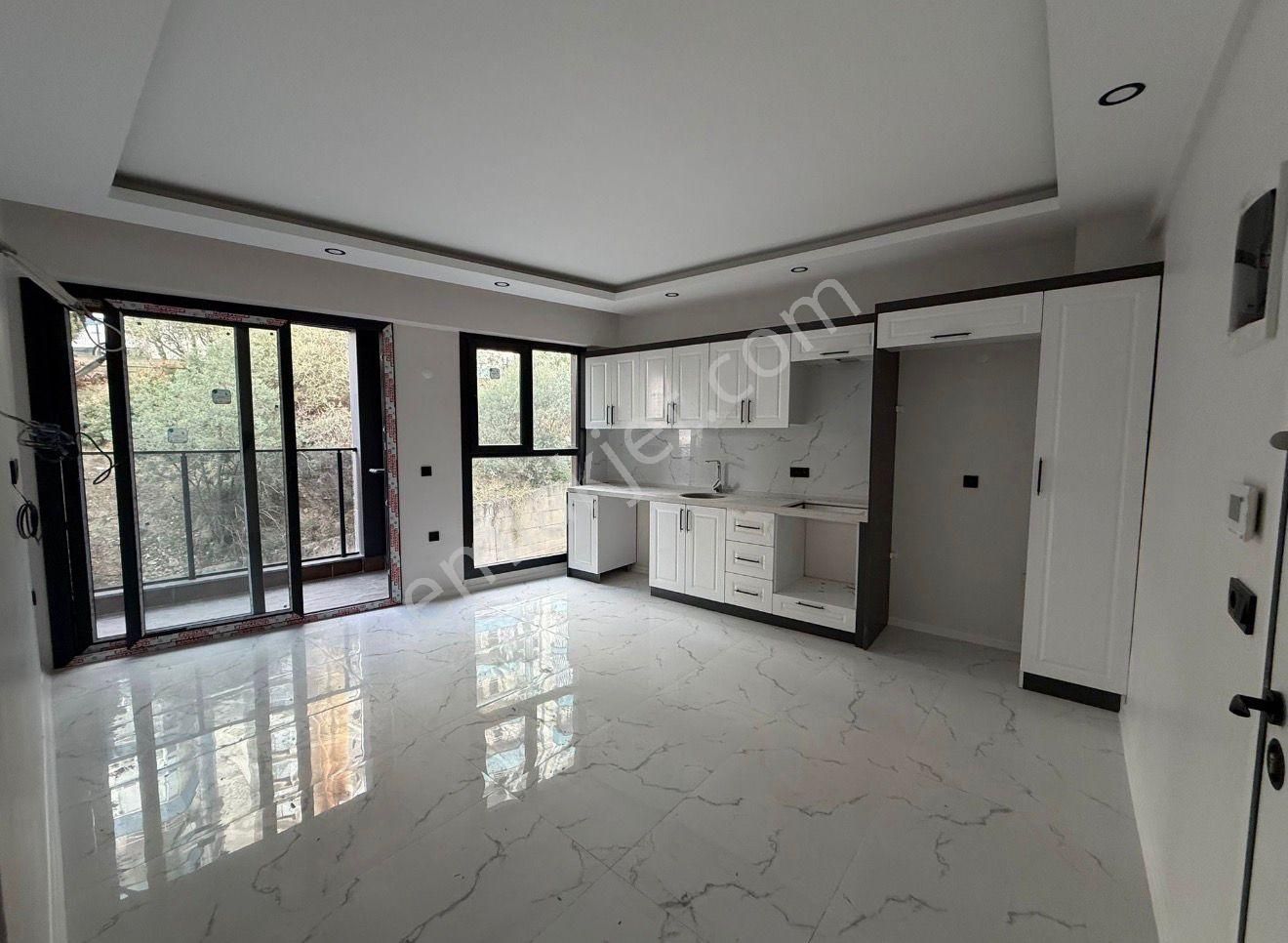 Kuşadası Ege Mahallesin De Marinaya Yakın Doğalgazlı 1+1 50m2 Sıfır Fırsat Daire..! - Görsel 8