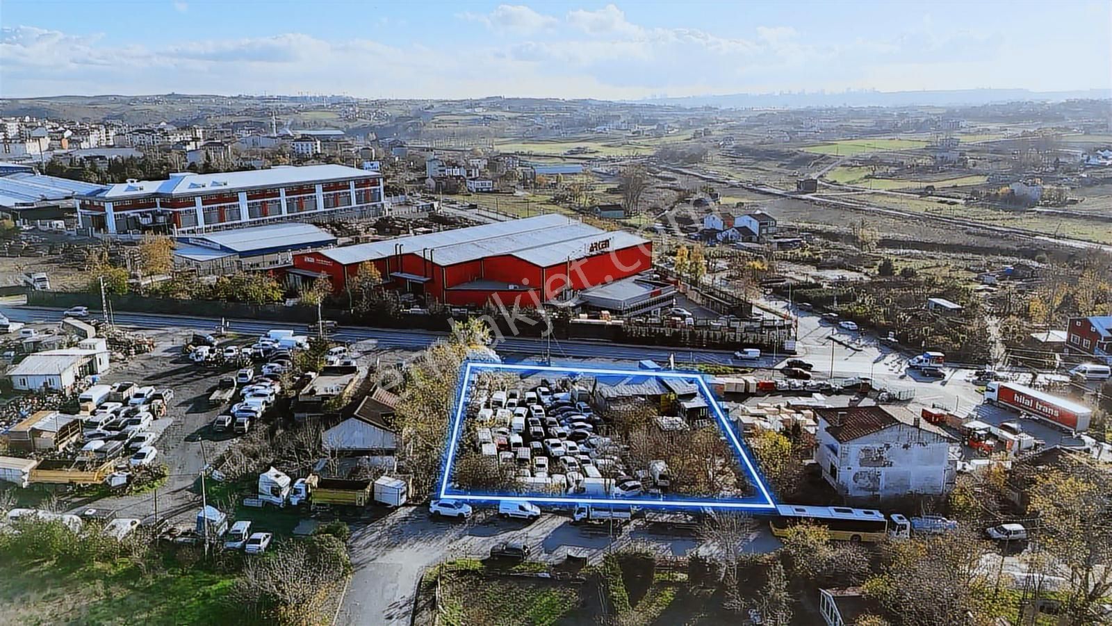 Arnavutköy De Cadde Cephe 1400m2 Satılık Ticari Arsa - Görsel 3