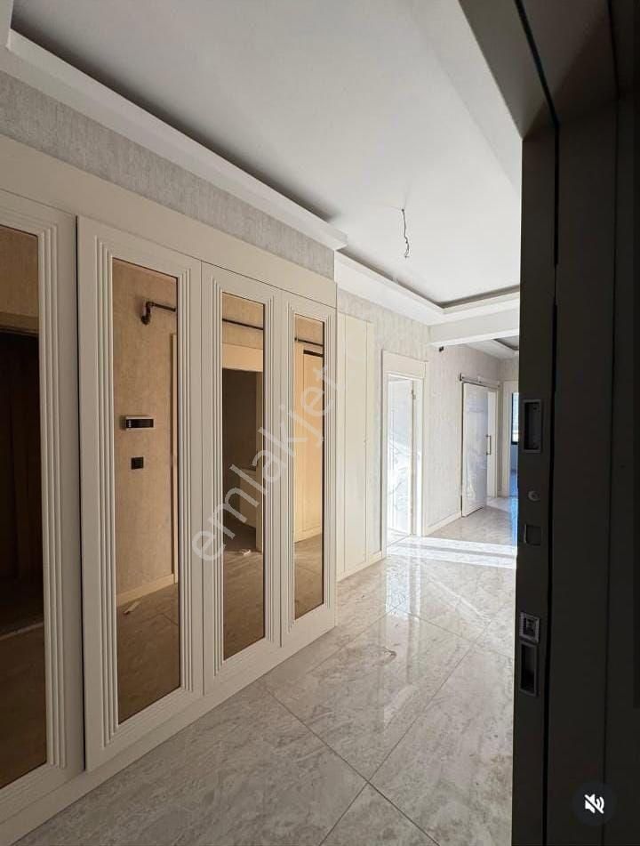 Winston Civarında Bulunan 3.5+1 - Görsel 12