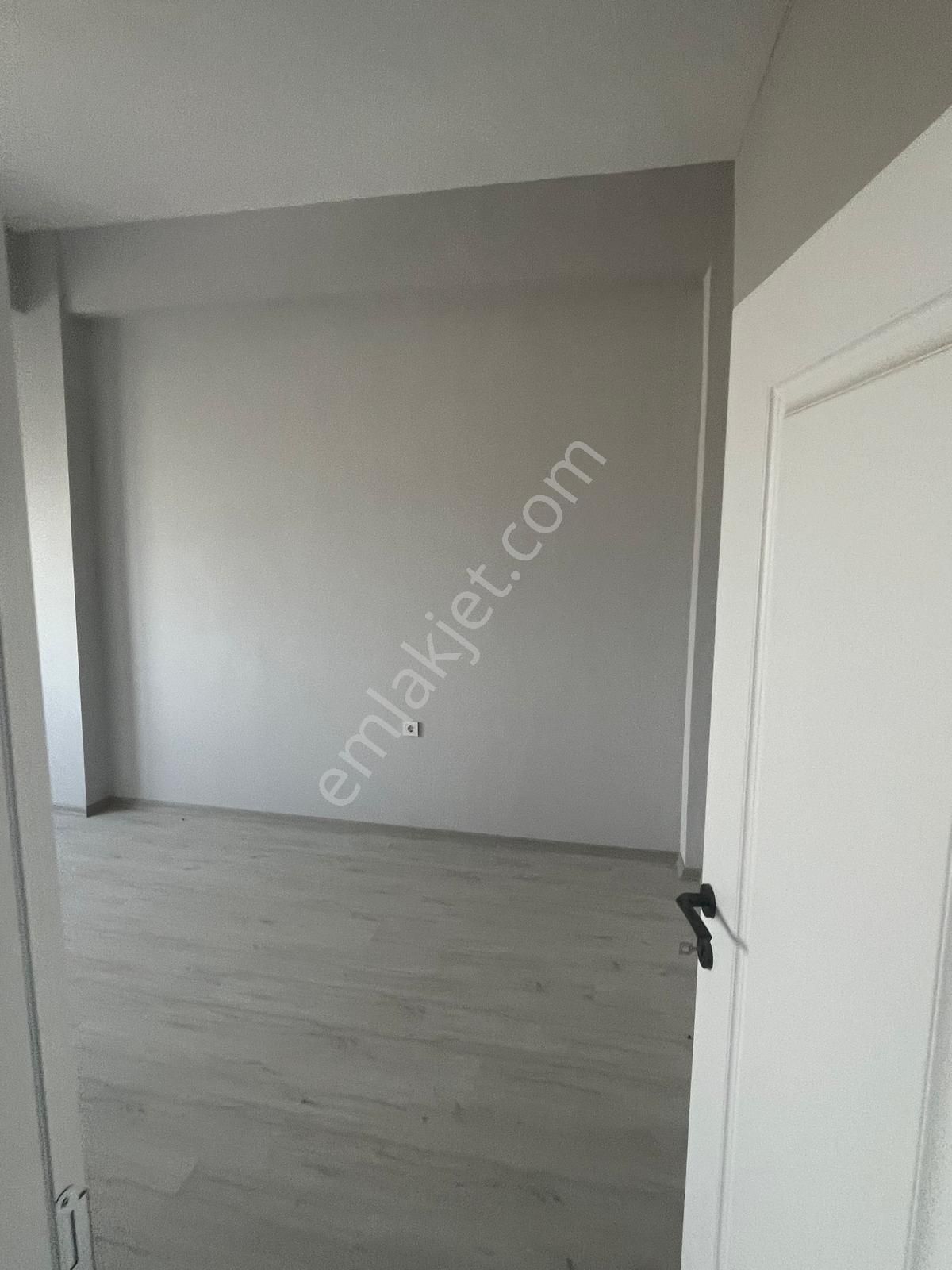 Arnavutköy Caddede Kiralık Ofis - Görsel 6