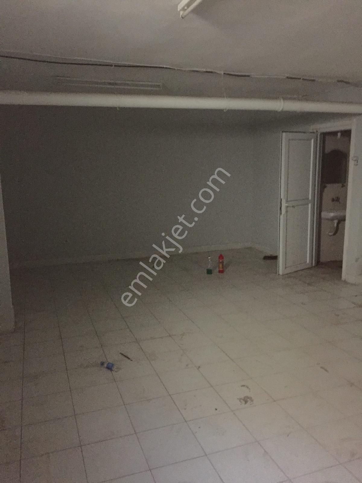 Maltepe'nin En İşlek Noktasında Köşe Başı Satılık Dükkan - Görsel 16