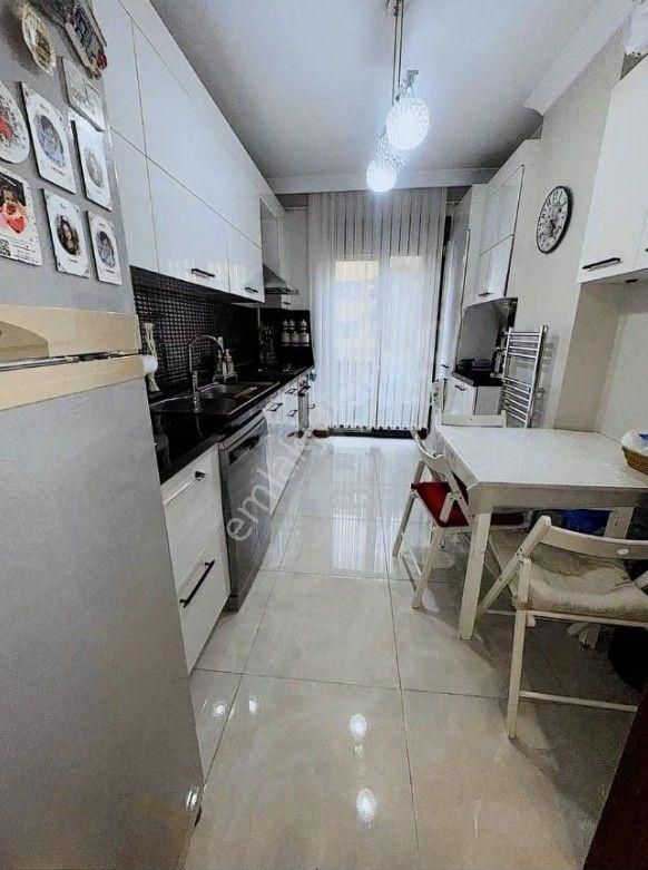 Kadiköy Şenesenevlerde Central Hastanesi Yakını 3+1 İskanlı Mükemmel Dairea - Görsel 2