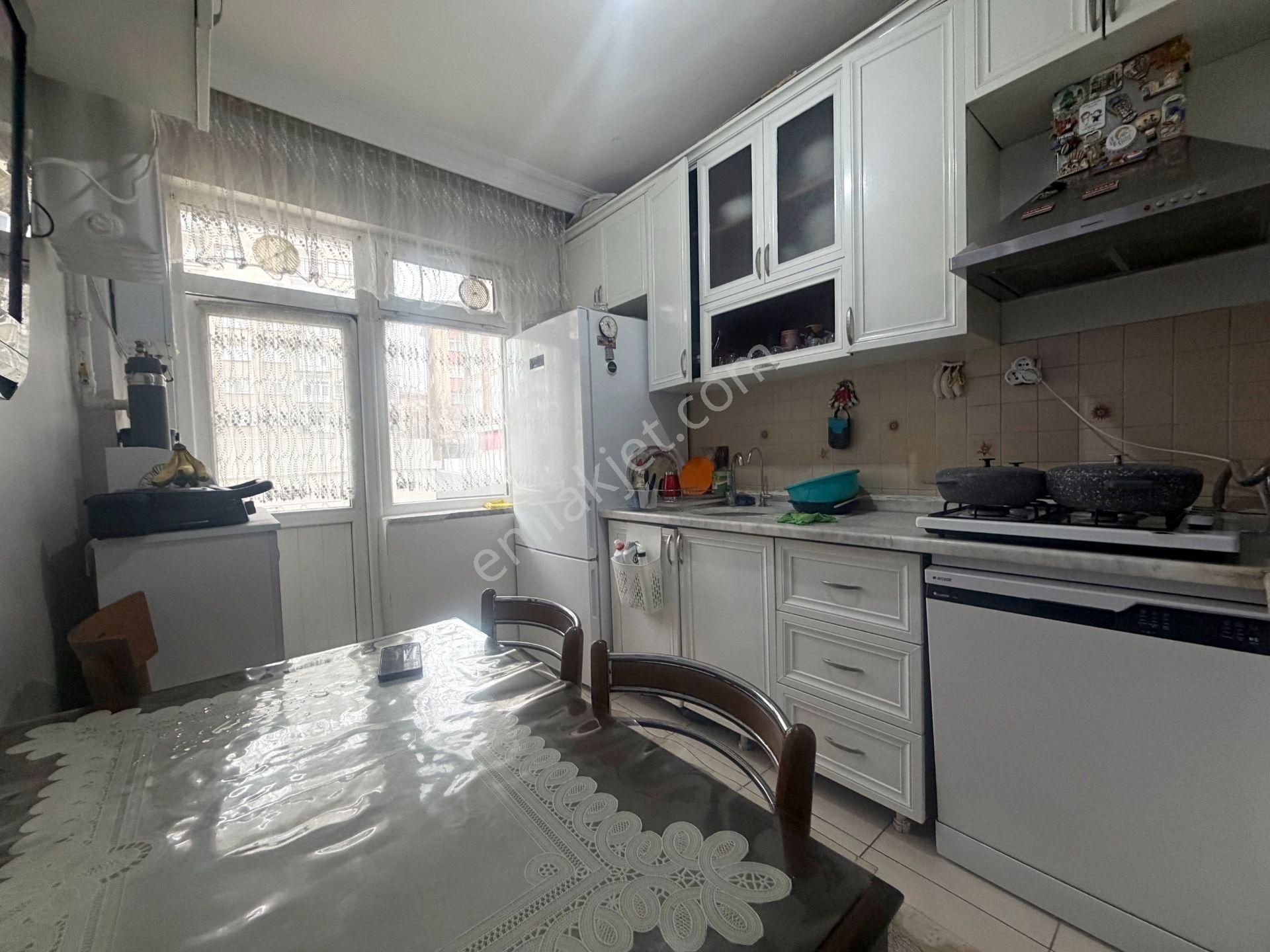 Cihandan İvedik Metro Yakını Bağımsız Çift Asansörlü 3+1 Daire - Görsel 2