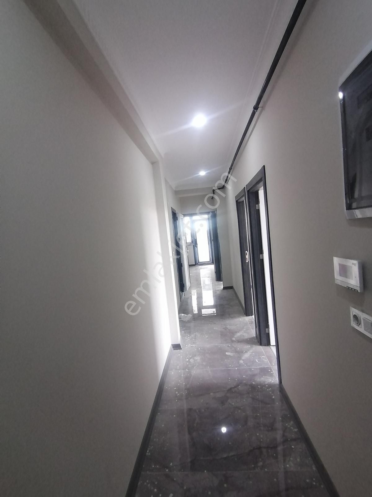 Arnavutköy Karlıbayır Da Site İçi Satılık Daire - Görsel 3