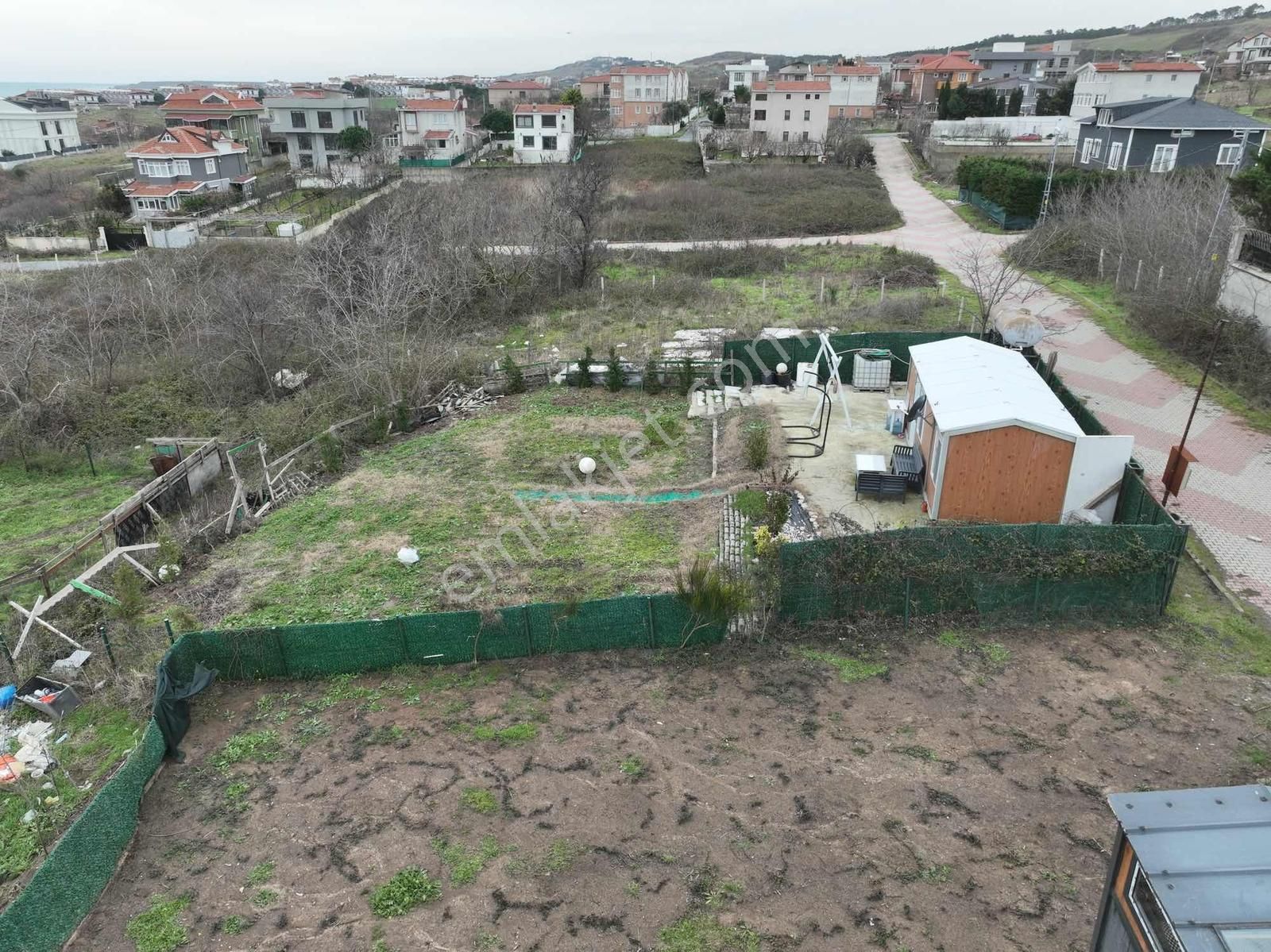 Karaburun Da Konteyner Ve Bahçesi Olan Deniz Manzaralı Arsa - Görsel 14