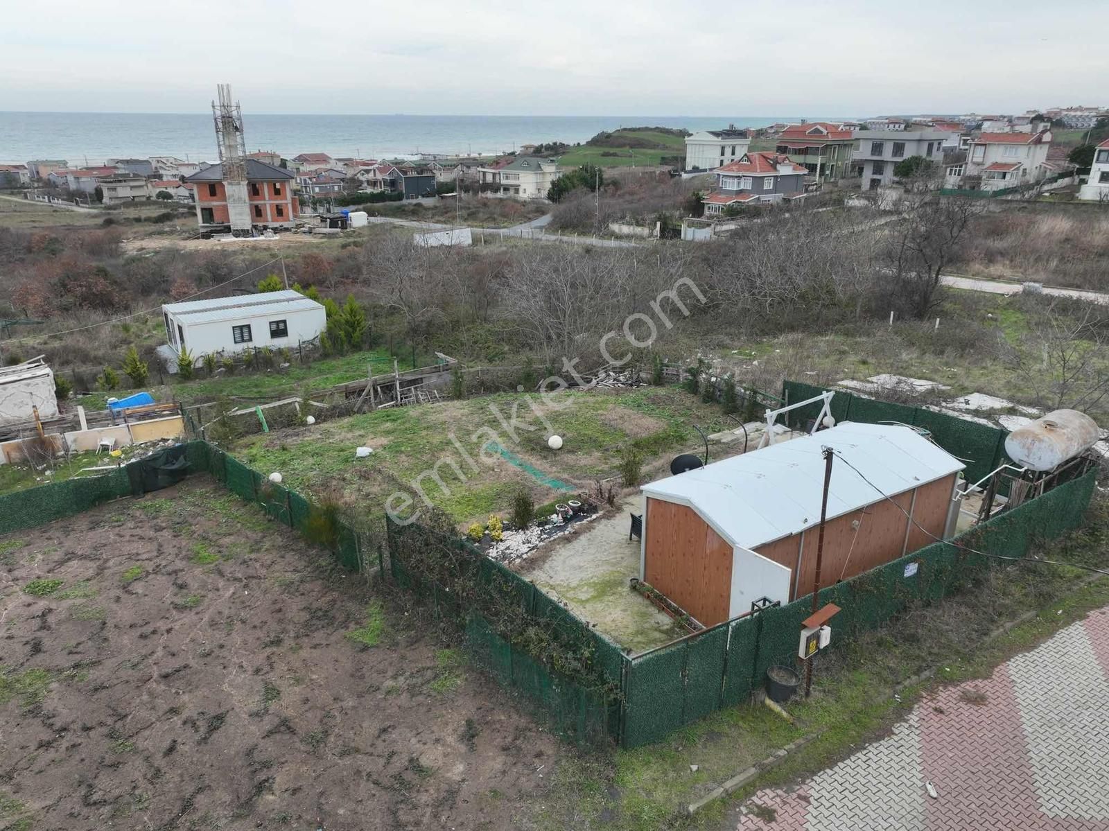 Karaburun Da Konteyner Ve Bahçesi Olan Deniz Manzaralı Arsa - Görsel 21