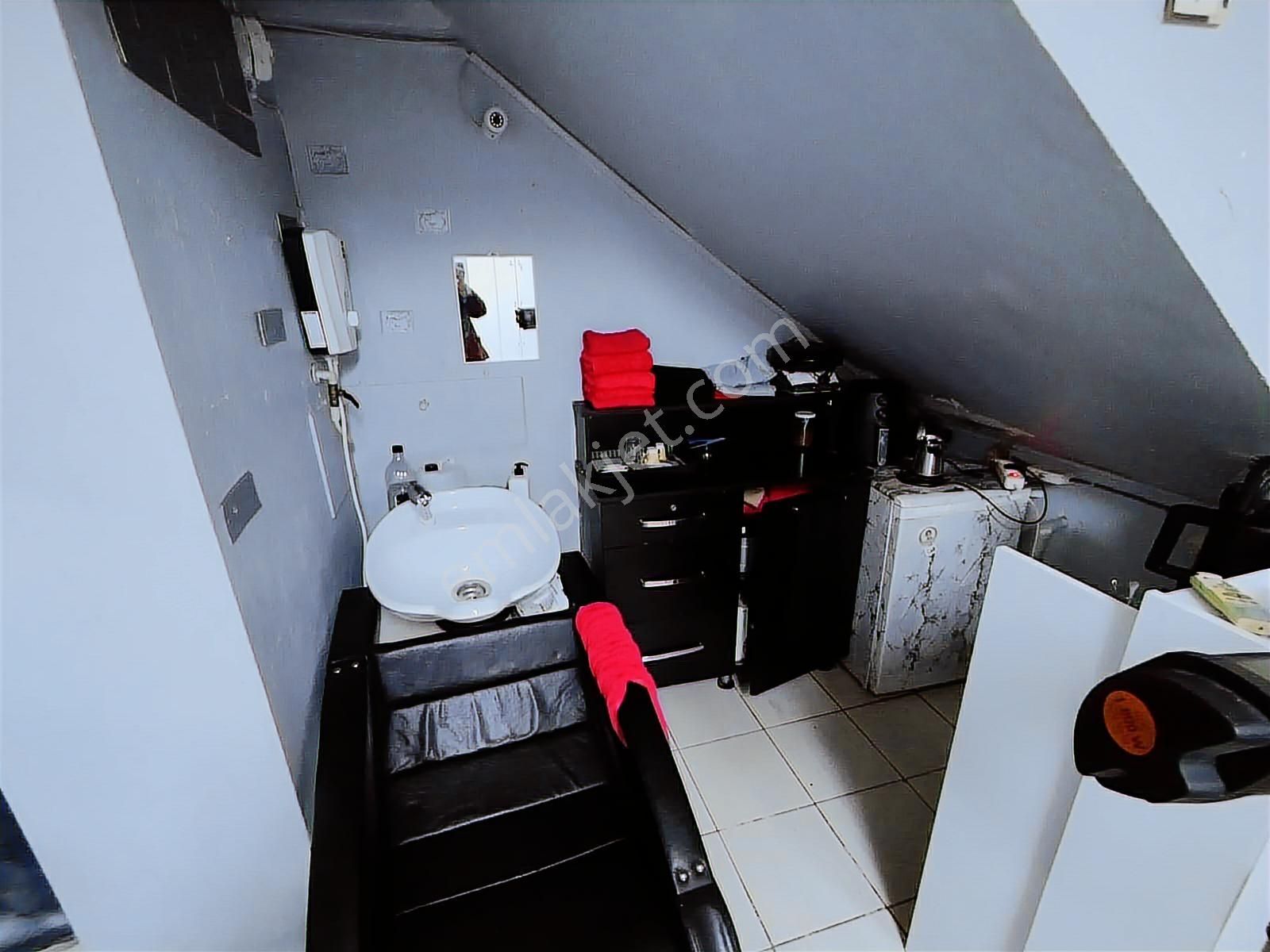 Gaziosmanpaşa Küçükköy Cadde Üzeri Kiralık 2 Katlı Dükkan - Görsel 30