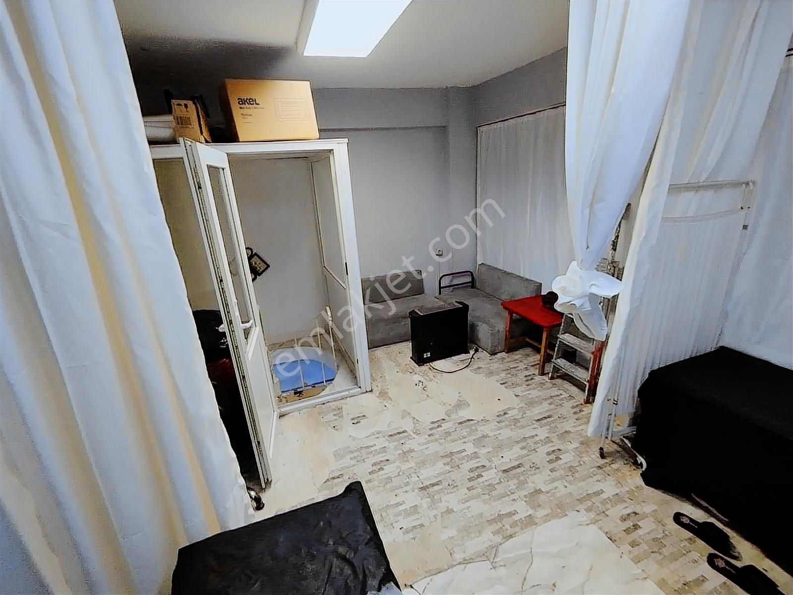 Gaziosmanpaşa Küçükköy Cadde Üzeri Kiralık 2 Katlı Dükkan - Görsel 5