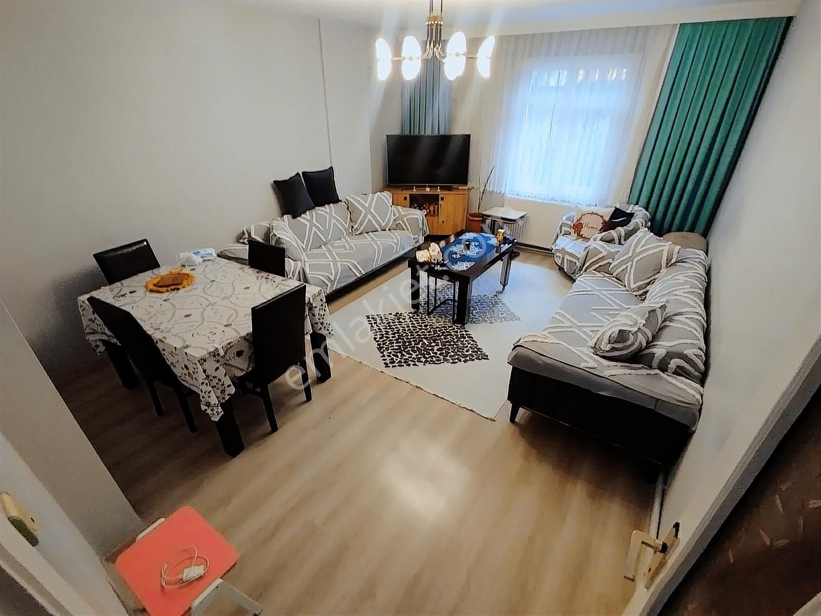 Sultangazi Cumhuriyet Mahallesinde Site İçi Yüksek Giriş 3+1 - Görsel 8