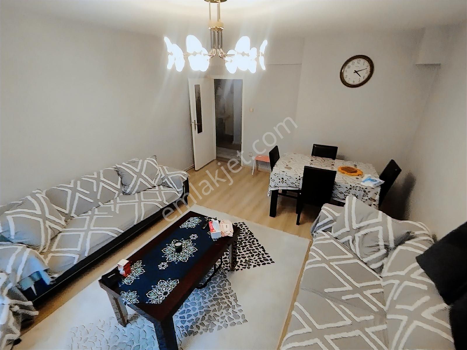 Sultangazi Cumhuriyet Mahallesinde Site İçi Yüksek Giriş 3+1 - Görsel 28