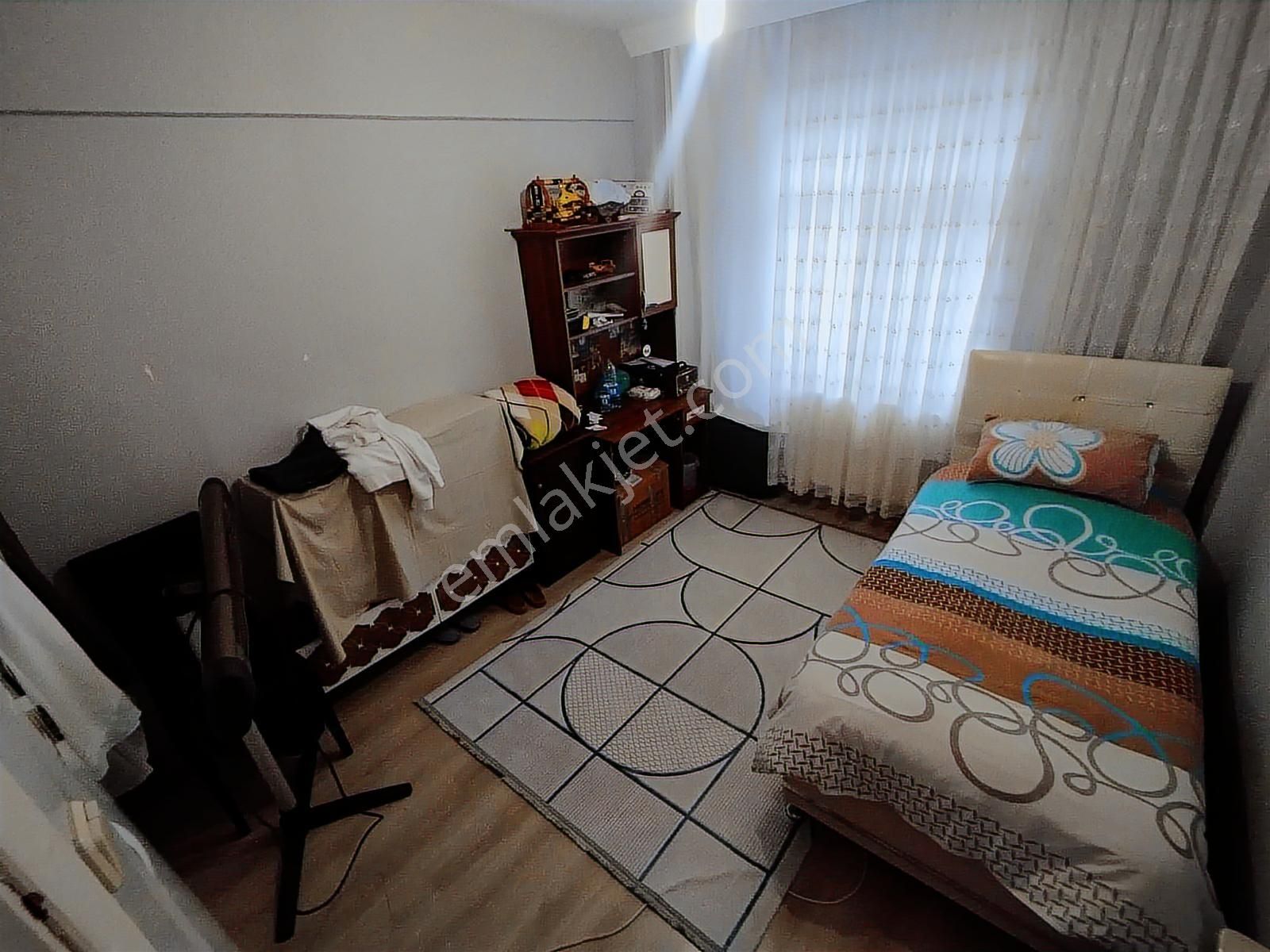 Sultangazi Cumhuriyet Mahallesinde Site İçi Yüksek Giriş 3+1 - Görsel 5