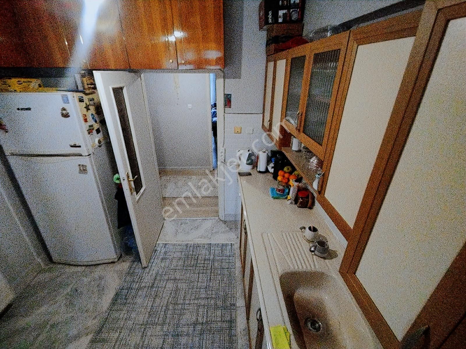 Sultangazi Cumhuriyet Mahallesinde Site İçi Yüksek Giriş 3+1 - Görsel 9