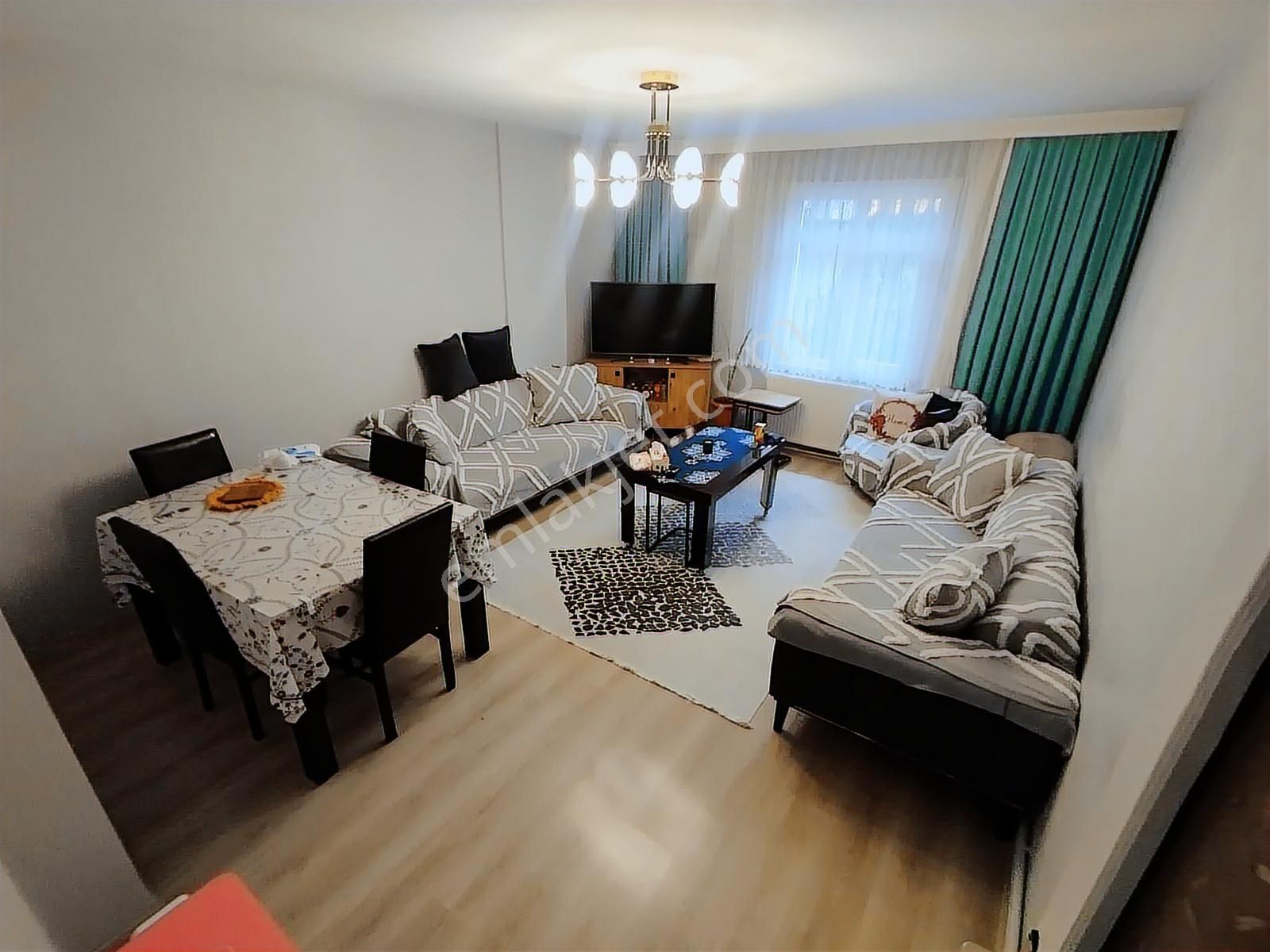 Sultangazi Cumhuriyet Mahallesinde Site İçi Yüksek Giriş 3+1 - Görsel 29