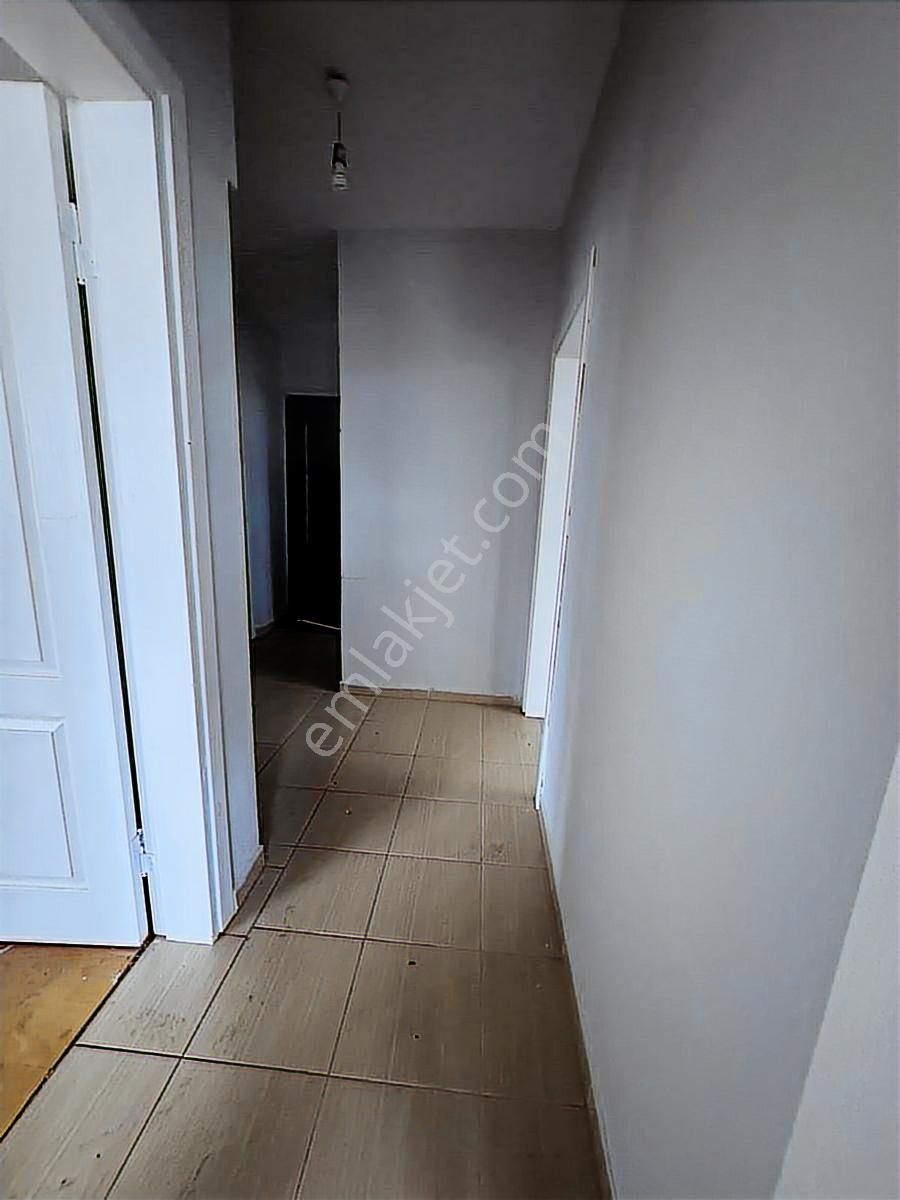 Arnavutköy Taşoluk Metroya Yürüme Mesafesinde Kiralık 2+1 Darire - Görsel 2