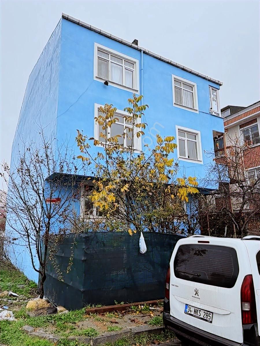Arnavutköy Taşoluk Metroya Yürüme Mesafesinde Kiralık 2+1 Darire