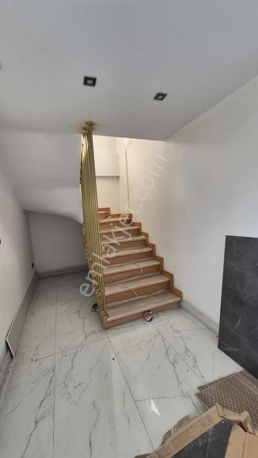 Satılık Arnavutköy Karaburun'da Deniz Manzaralı Lüx Villa - Görsel 9