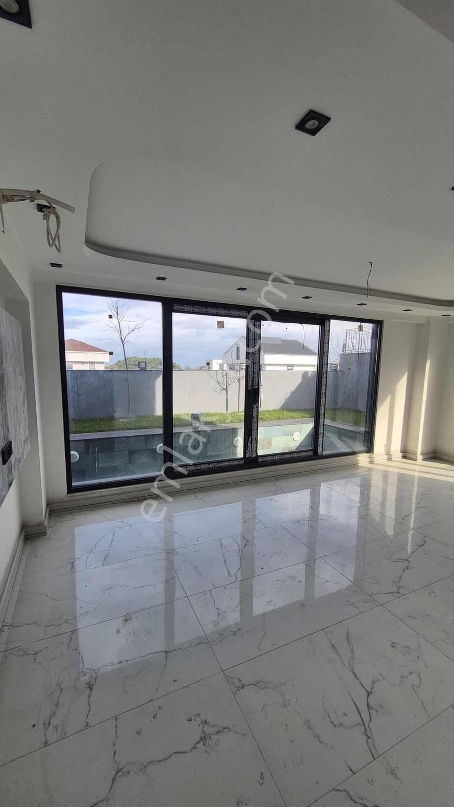 Satılık Arnavutköy Karaburun'da Deniz Manzaralı Lüx Villa - Görsel 35