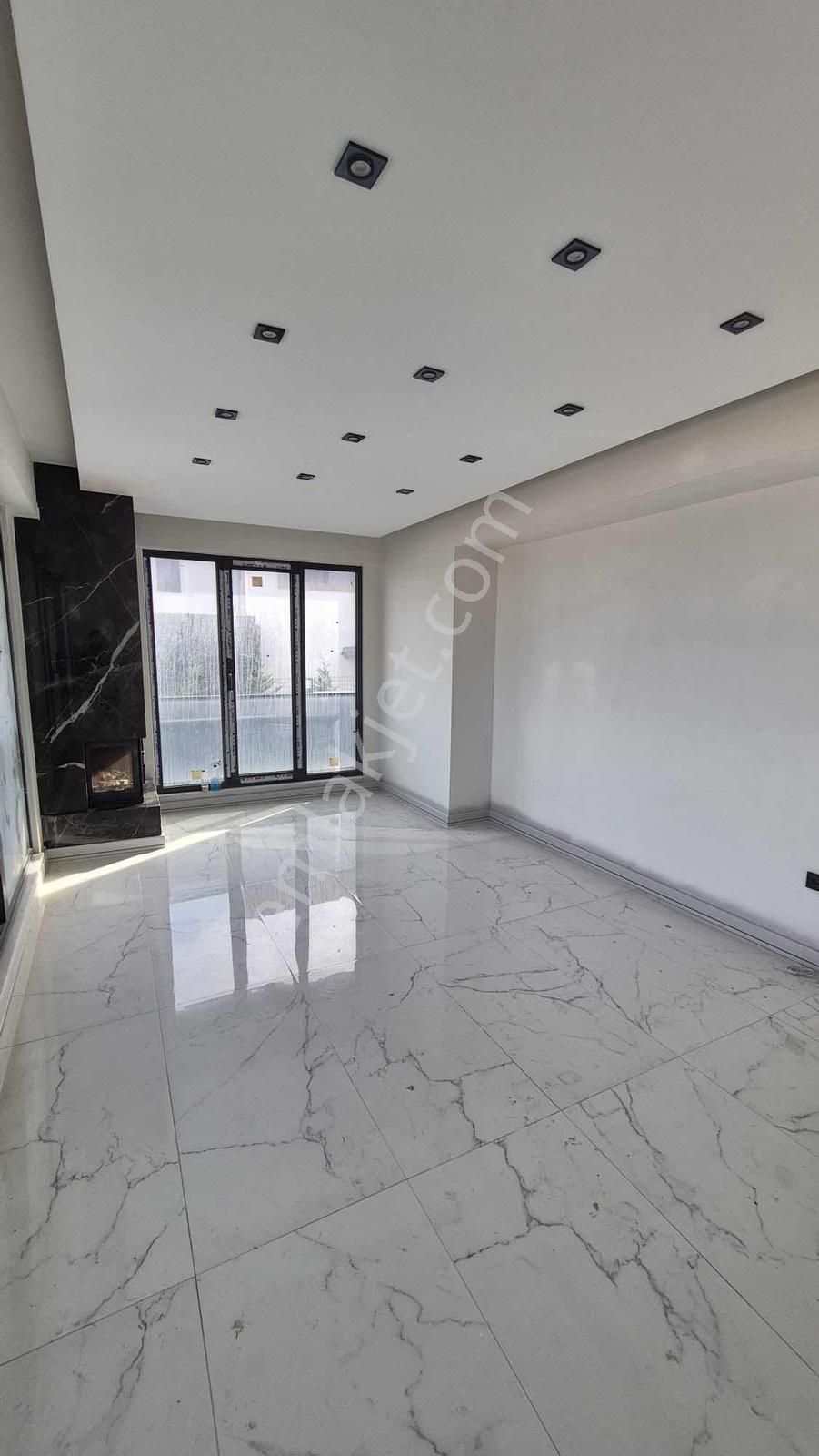 Satılık Arnavutköy Karaburun'da Deniz Manzaralı Lüx Villa - Görsel 19