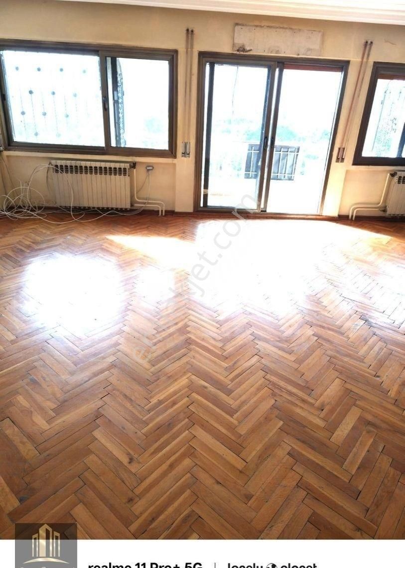 Alsancak Kahramanlar'da Fuar Cepheli 3+1 Asansörlü,doğalgazlı Satılık Daire - Görsel 11