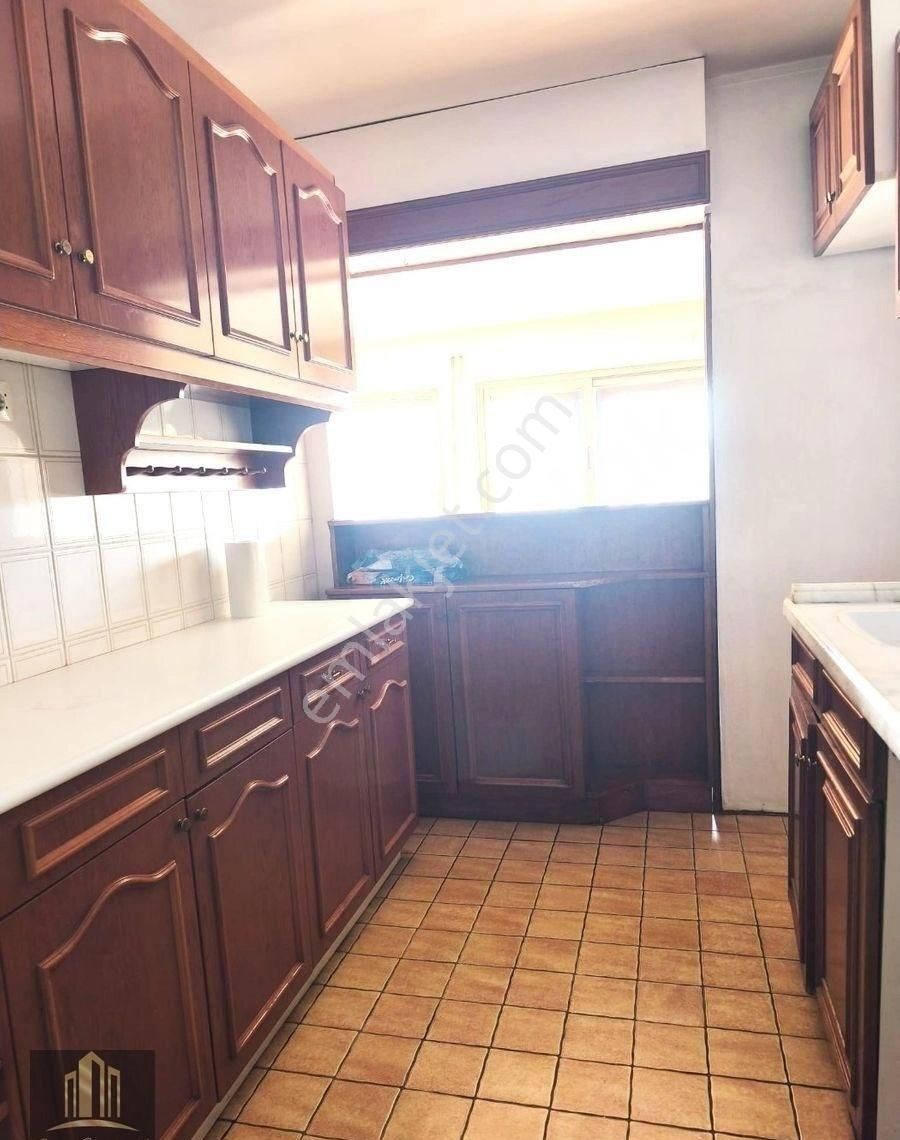 Alsancak Kahramanlar'da Fuar Cepheli 3+1 Asansörlü,doğalgazlı Satılık Daire - Görsel 13