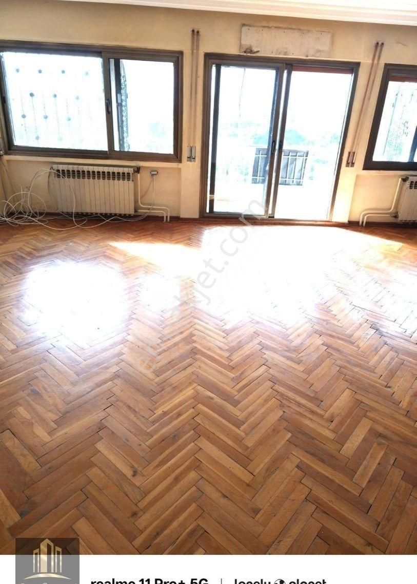 Alsancak Kahramanlar'da Fuar Cepheli 3+1 Asansörlü,doğalgazlı Satılık Daire - Görsel 2