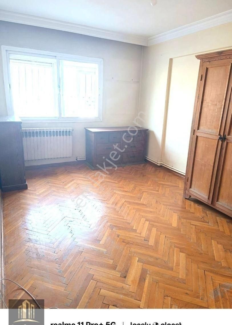 Alsancak Kahramanlar'da Fuar Cepheli 3+1 Asansörlü,doğalgazlı Satılık Daire - Görsel 15