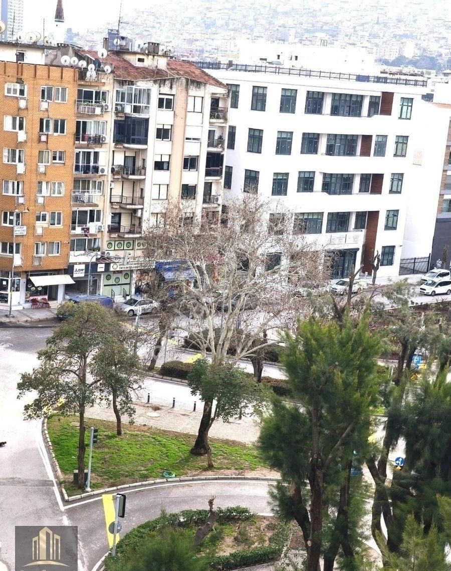 Alsancak Kahramanlar'da Fuar Cepheli 3+1 Asansörlü,doğalgazlı Satılık Daire - Görsel 31