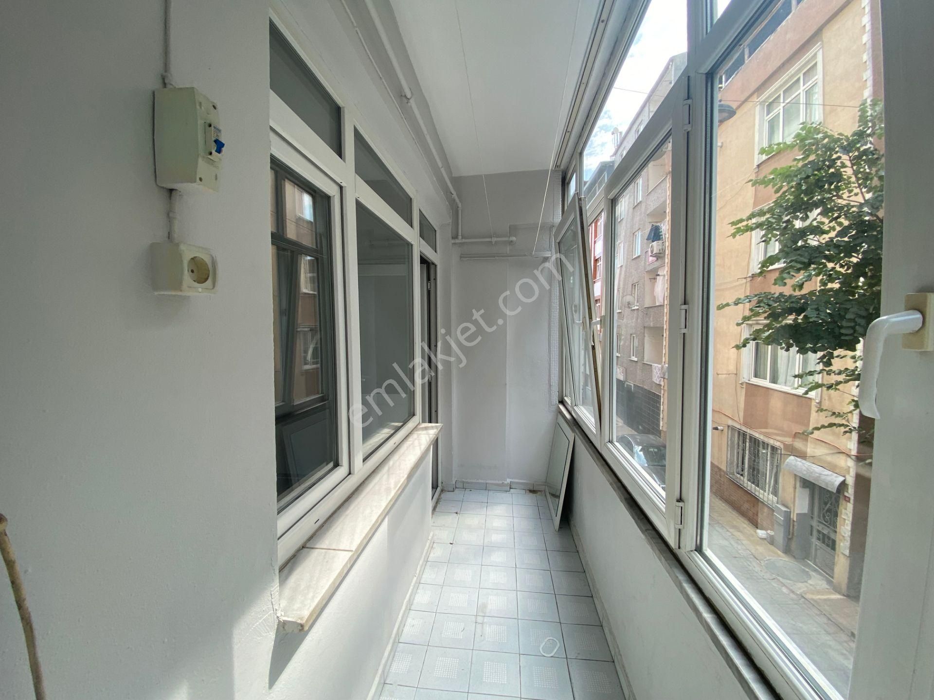 Avrupa Emlak Tan Davut Paşa Mah 90m² 2+1 1.normal Kat-hisseli Tapu,16m² Arsa Tapulu(memur Kiracılı) - Görsel 12