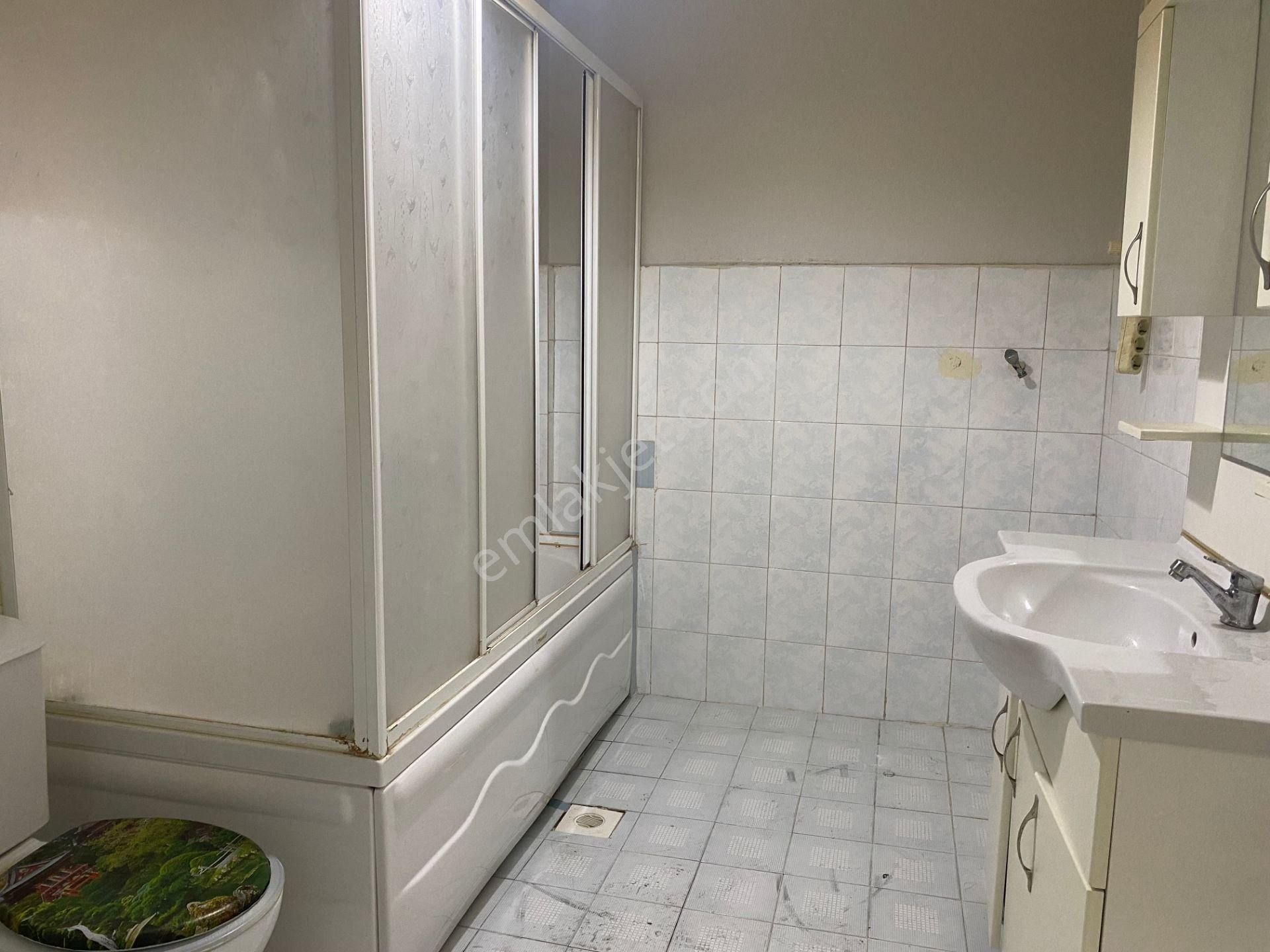 Avrupa Emlak Tan Davut Paşa Mah 90m² 2+1 1.normal Kat-hisseli Tapu,16m² Arsa Tapulu(memur Kiracılı) - Görsel 15