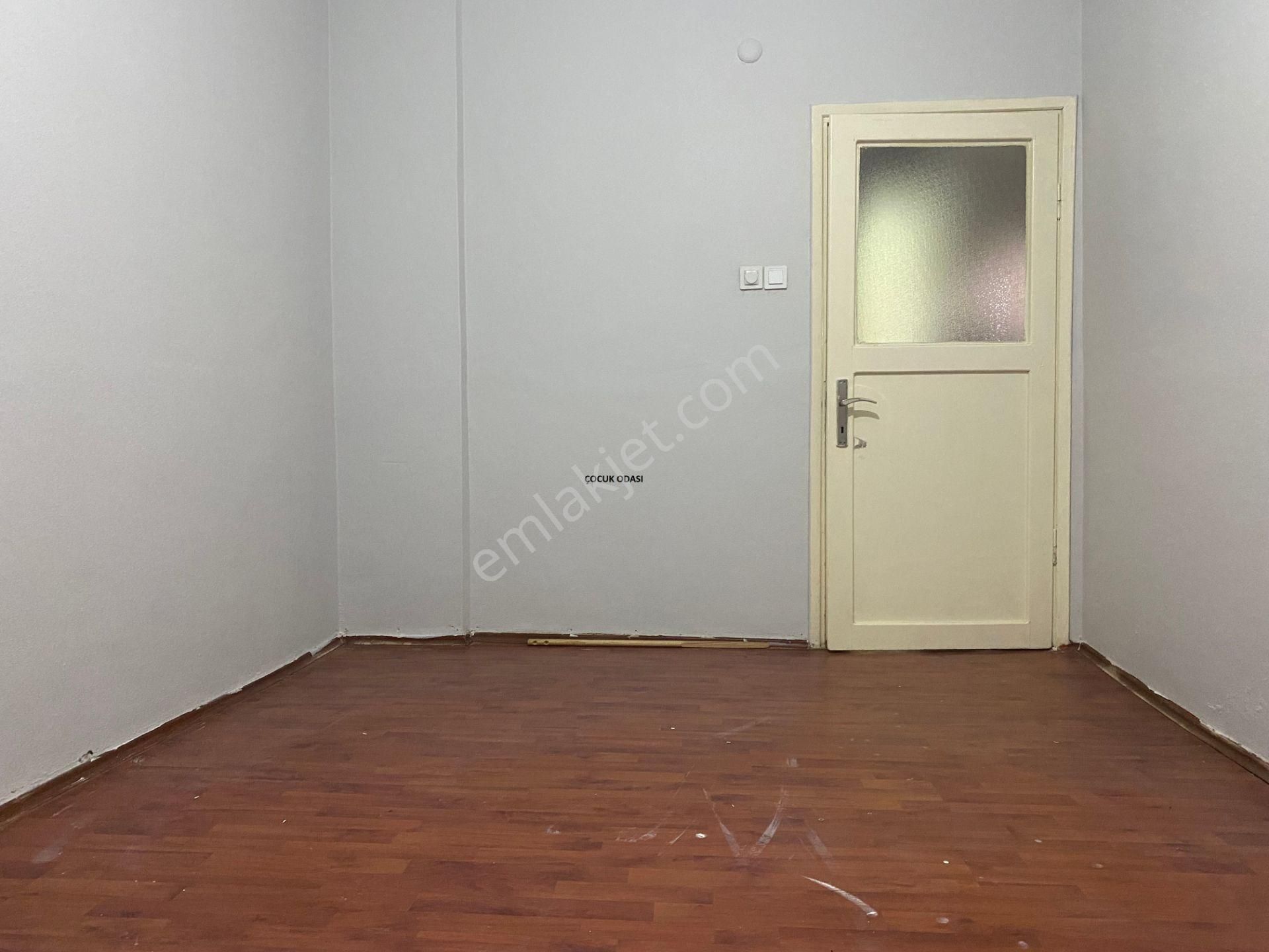 Avrupa Emlak Tan Davut Paşa Mah 90m² 2+1 1.normal Kat-hisseli Tapu,16m² Arsa Tapulu(memur Kiracılı) - Görsel 14