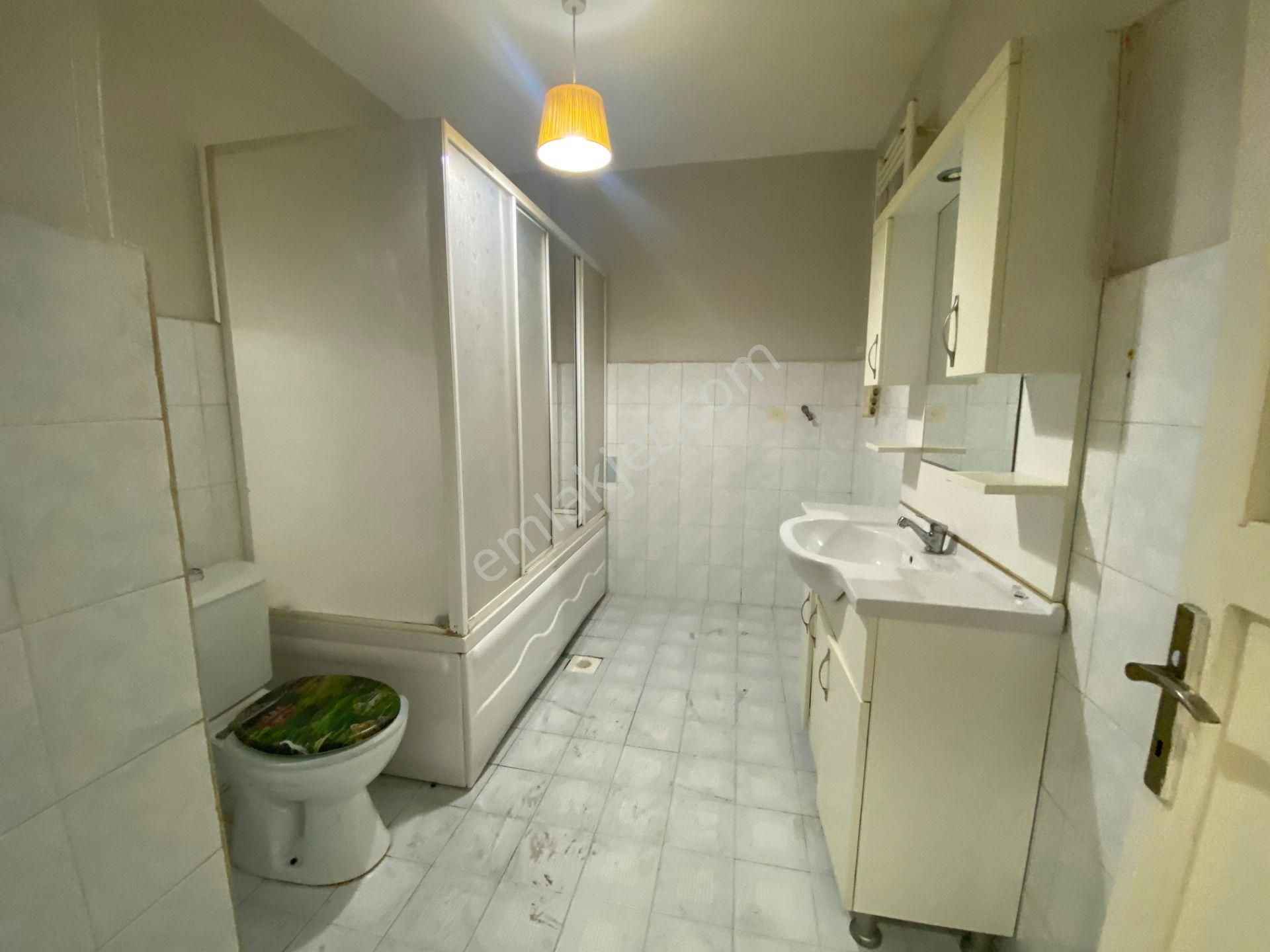 Avrupa Emlak Tan Davut Paşa Mah 90m² 2+1 1.normal Kat-hisseli Tapu,16m² Arsa Tapulu(memur Kiracılı) - Görsel 16