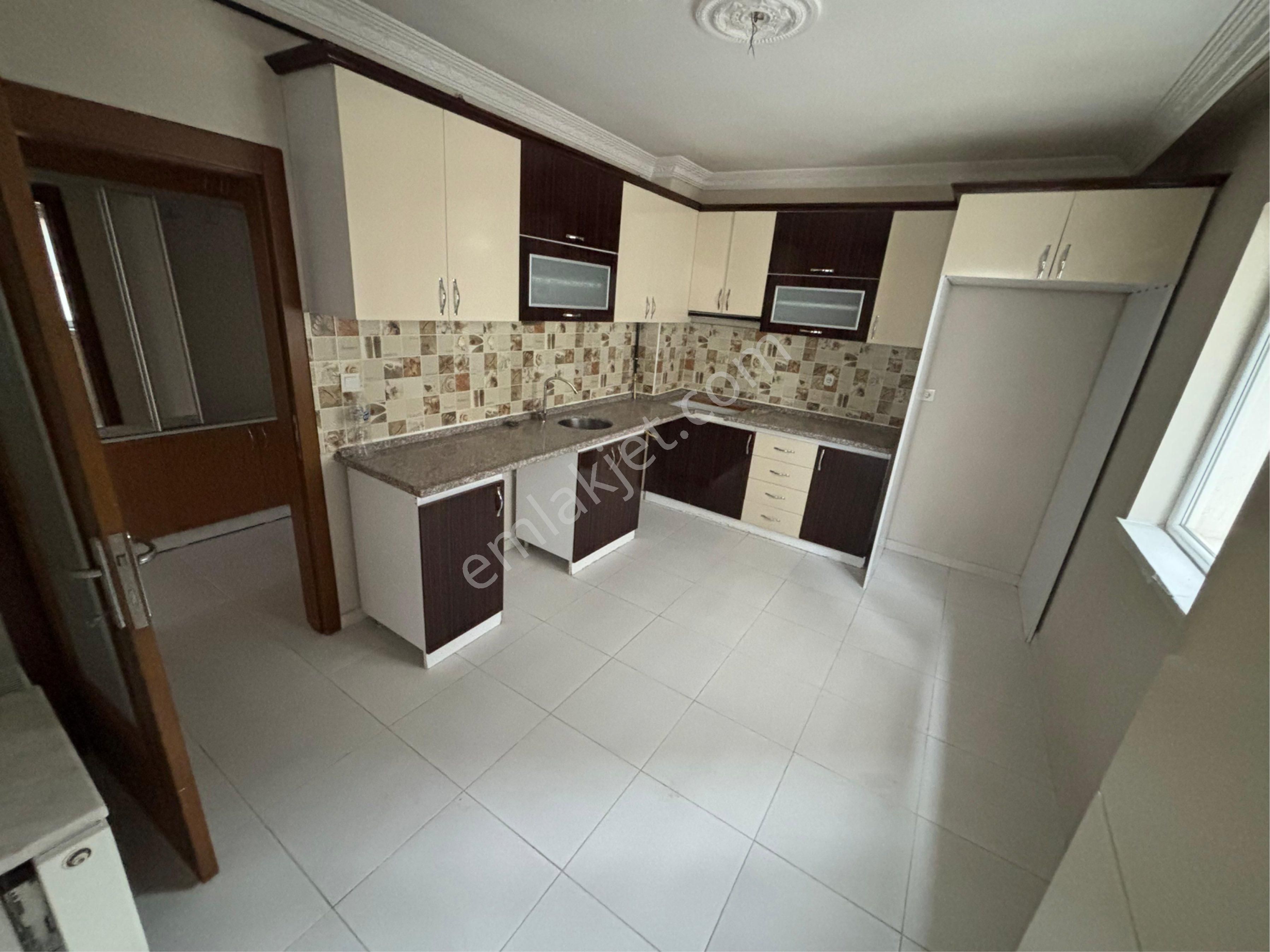 Tekin Emlaktan Pamuklarda Arakat Ebeveyn Banyolu Teras Balkonlu Ön Cephe Bulunmayacak Fırsat Kiralık - Görsel 2