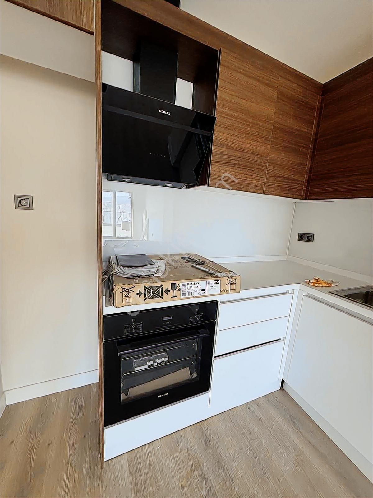 Lüxerada Kiralık Teraslı 1+1 | Ofis & Oturuma Uygun - Görsel 9