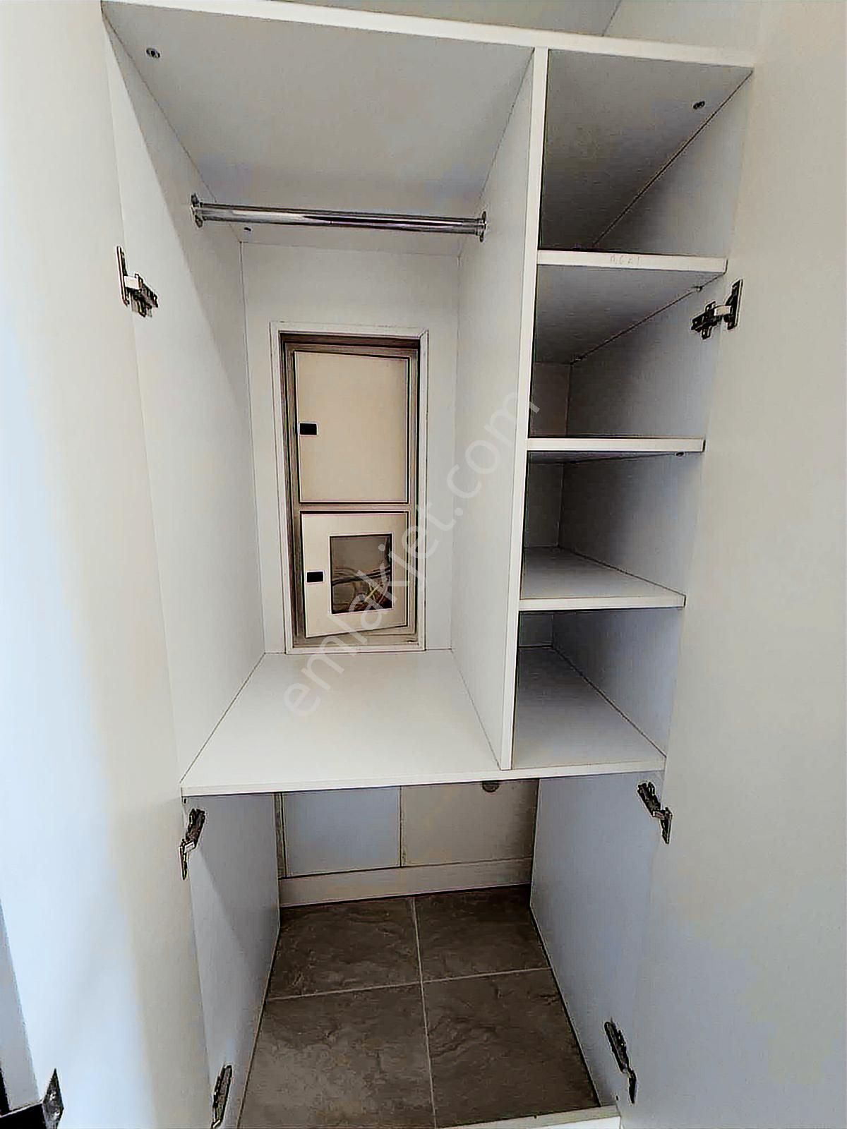 Lüxerada Kiralık Teraslı 1+1 | Ofis & Oturuma Uygun - Görsel 11