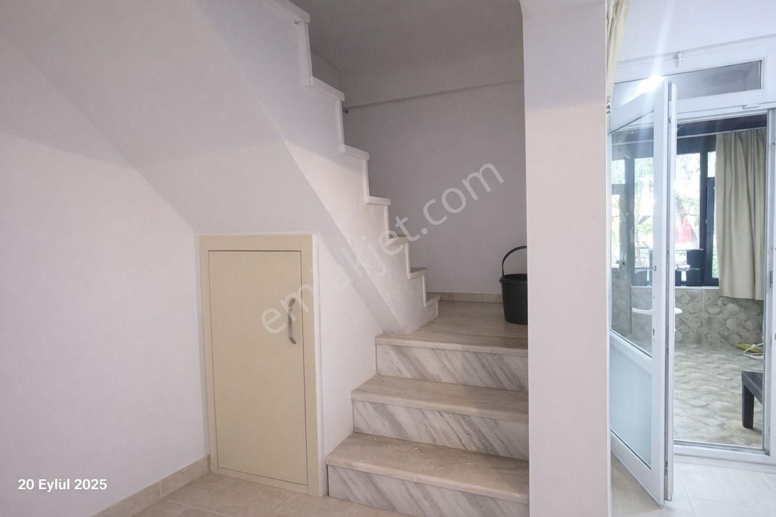 Re/max Mavi Birsen Çulha'dan Yeşillikler İçinde Daire Fiyatına Villa - Görsel 9