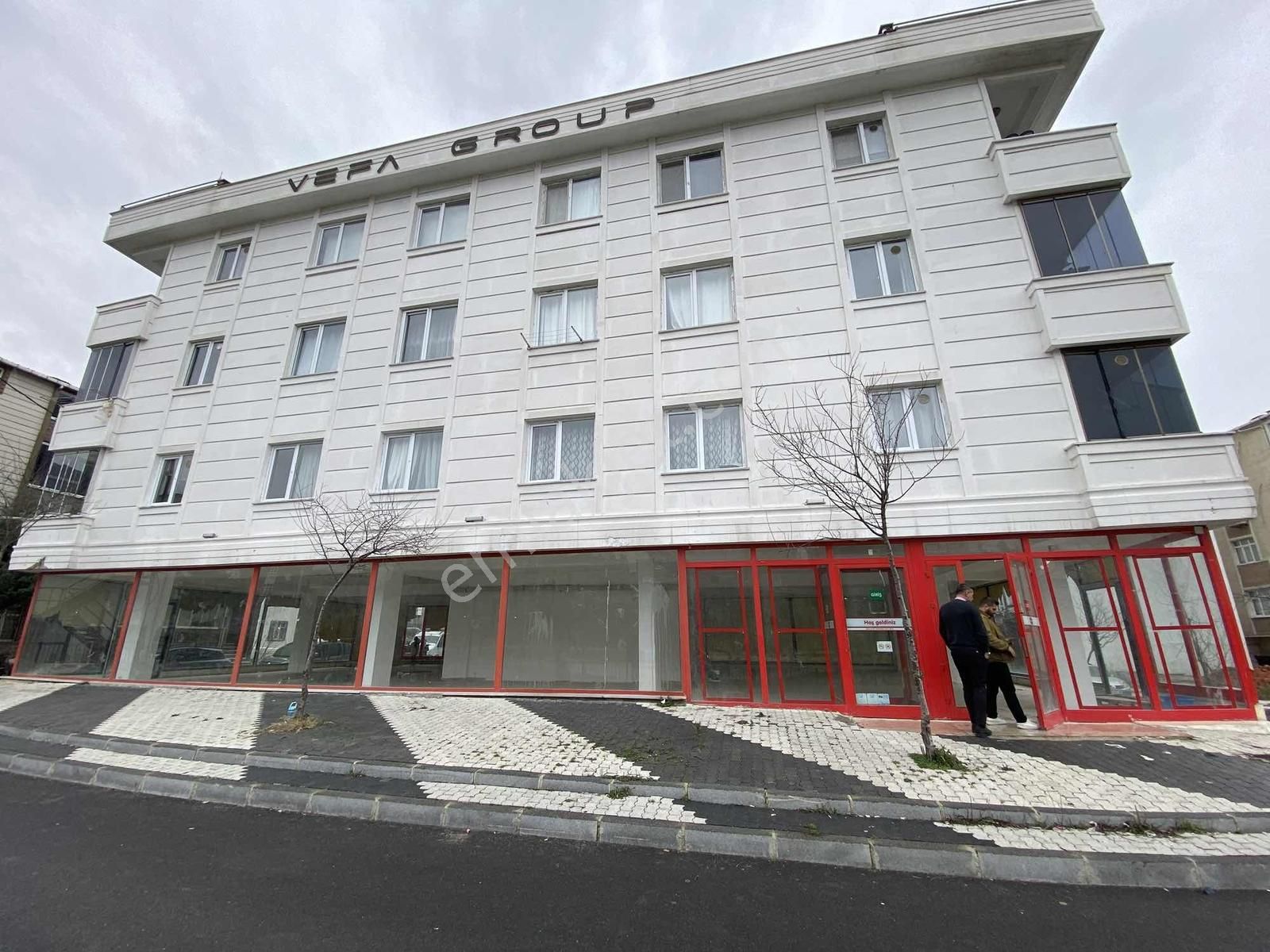 Atatürk Mahallesinde 4 Cepheli Kiralık Geniş Dükkan - Görsel 11