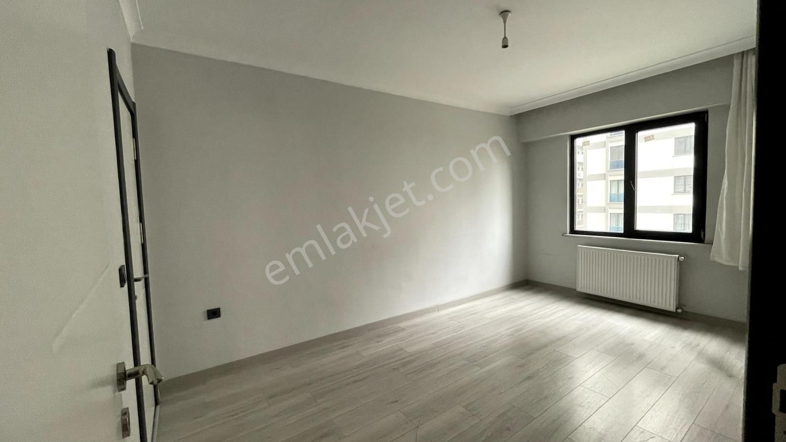 Mavera Ahsen Sitesinde Metrobüse Yakın Boş Kiralık Daire - Görsel 14