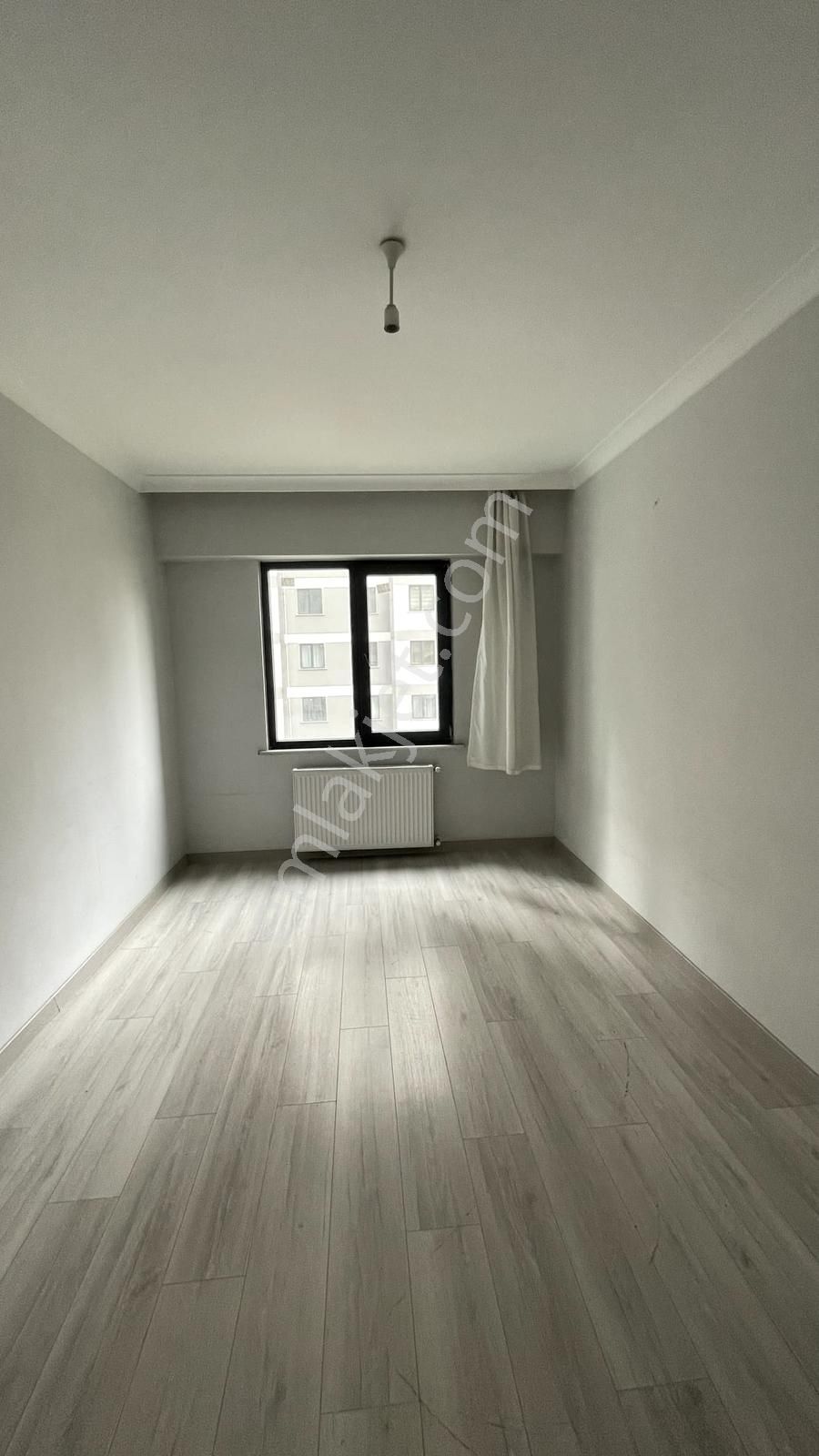 Mavera Ahsen Sitesinde Metrobüse Yakın Boş Kiralık Daire - Görsel 12