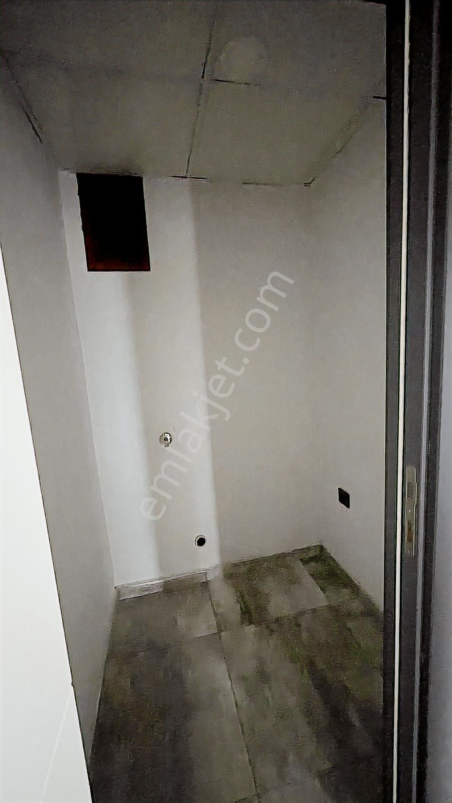 Mavera Ahsen Sitesinde Metrobüse Yakın Boş Kiralık Daire - Görsel 11