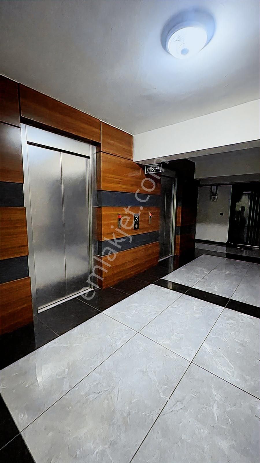 Mavera Ahsen Sitesinde Metrobüse Yakın Boş Kiralık Daire - Görsel 10