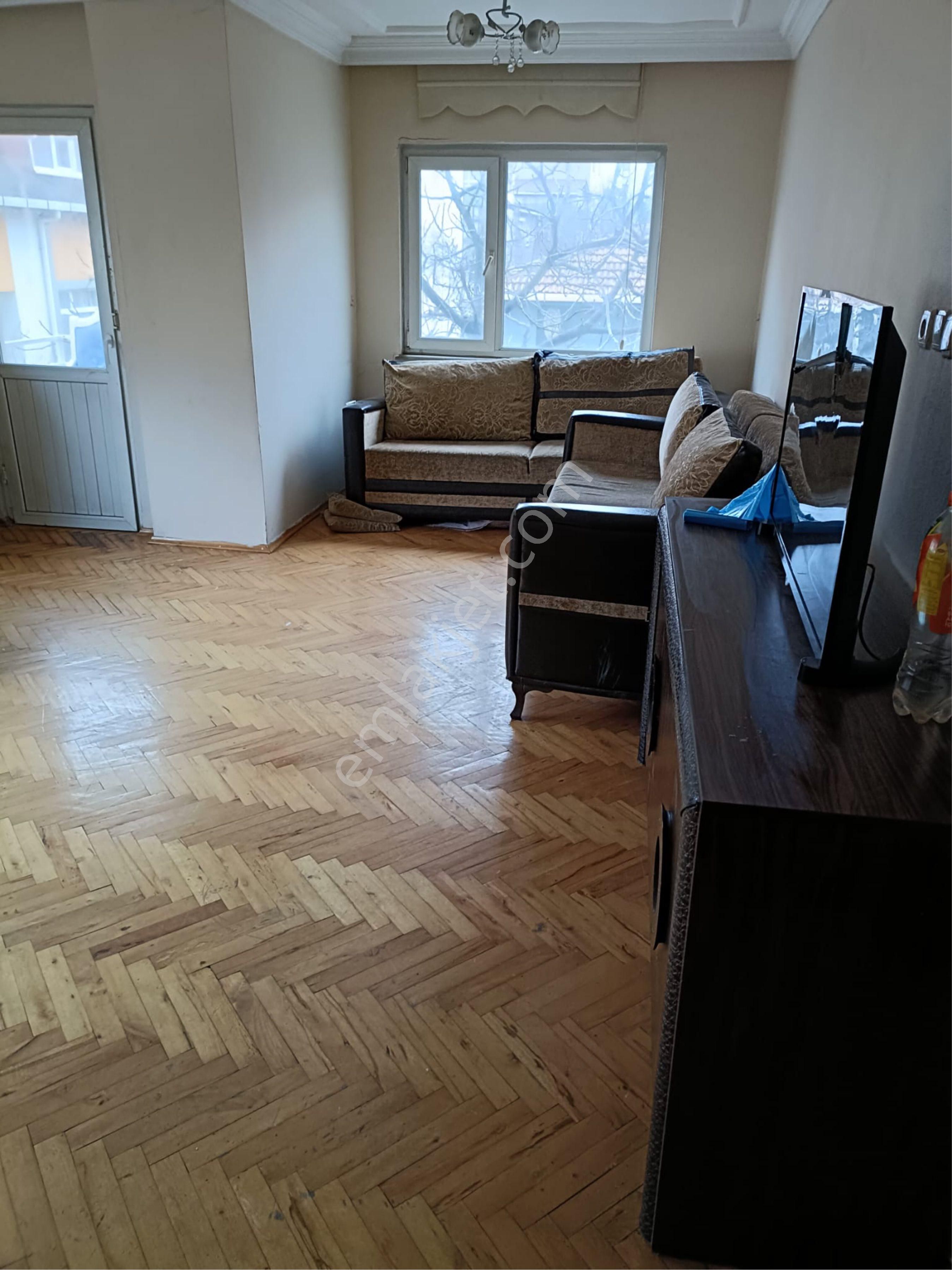 İstasyon Mahallesinde Bekarlara Merkezi Konumda Kiralık Daire - Görsel 3