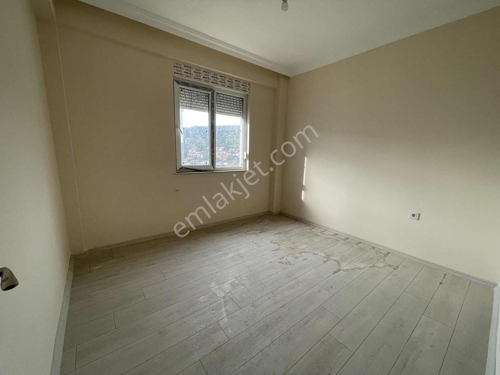 Doğayla İç İçe Ama Şehire Yakın -kiralık 2+1 - Görsel 11